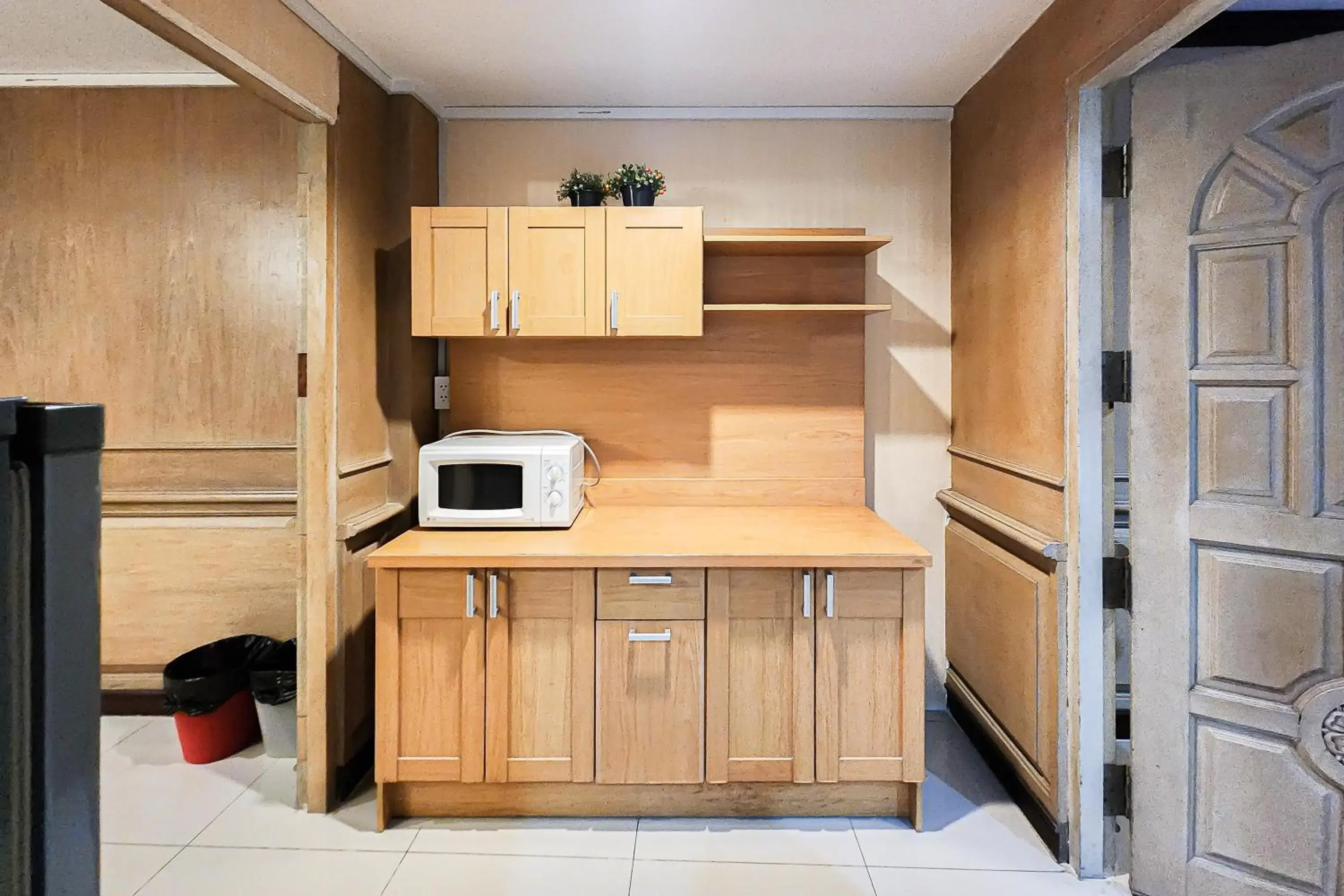 minibar, Kitchen/Kitchenette in Cordia Residence Sathorn