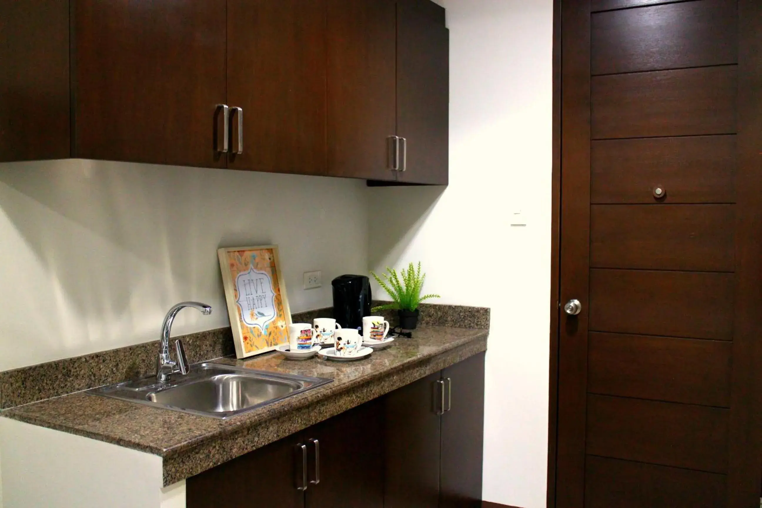 Kitchen or kitchenette, Kitchen/Kitchenette in Ortigas Budget Hotel - Kapitolyo