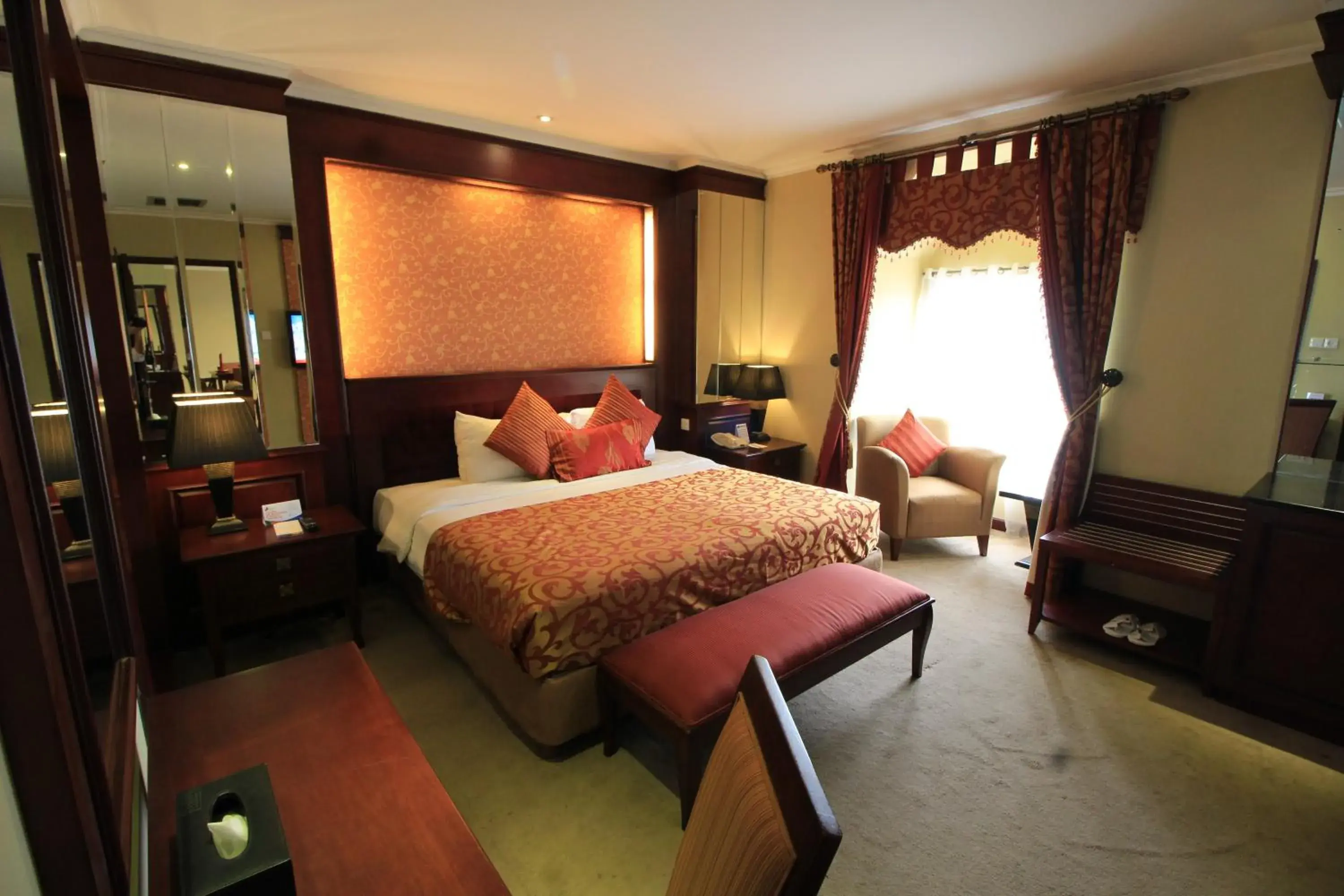 Bedroom, Bed in Hotel Dafam Semarang