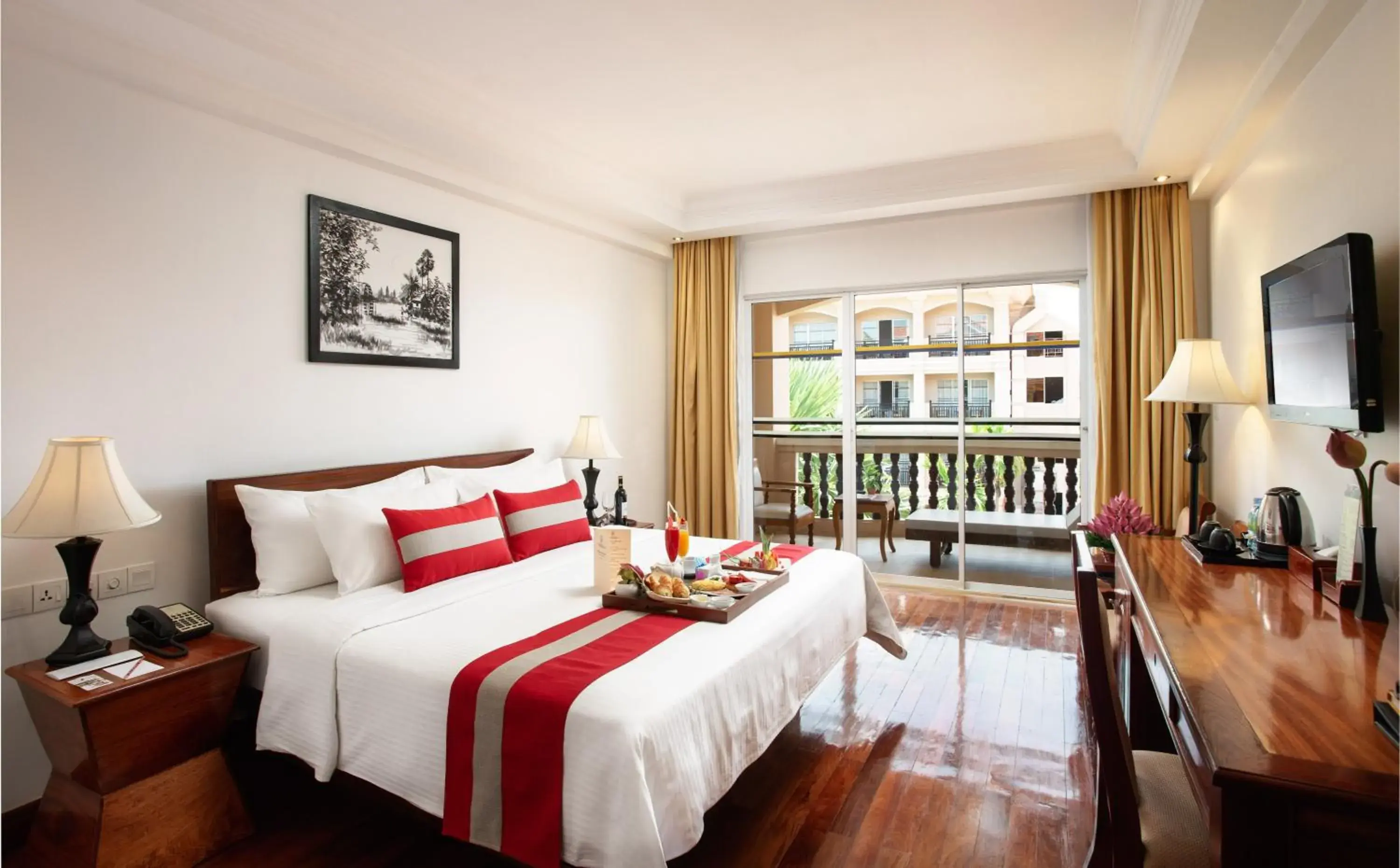 Bed in Somadevi Angkor Premium