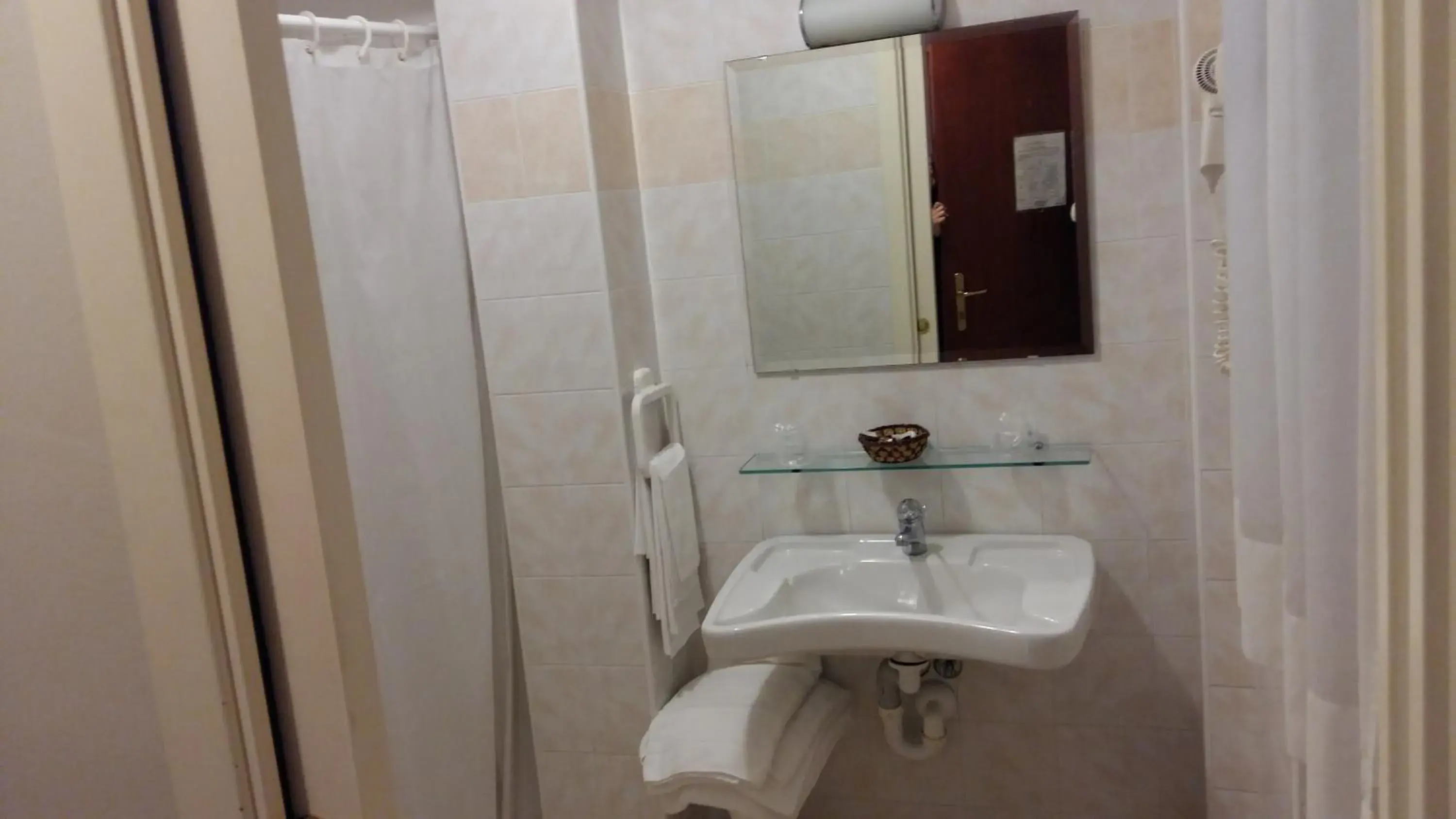 Bathroom in Hotel Cavour