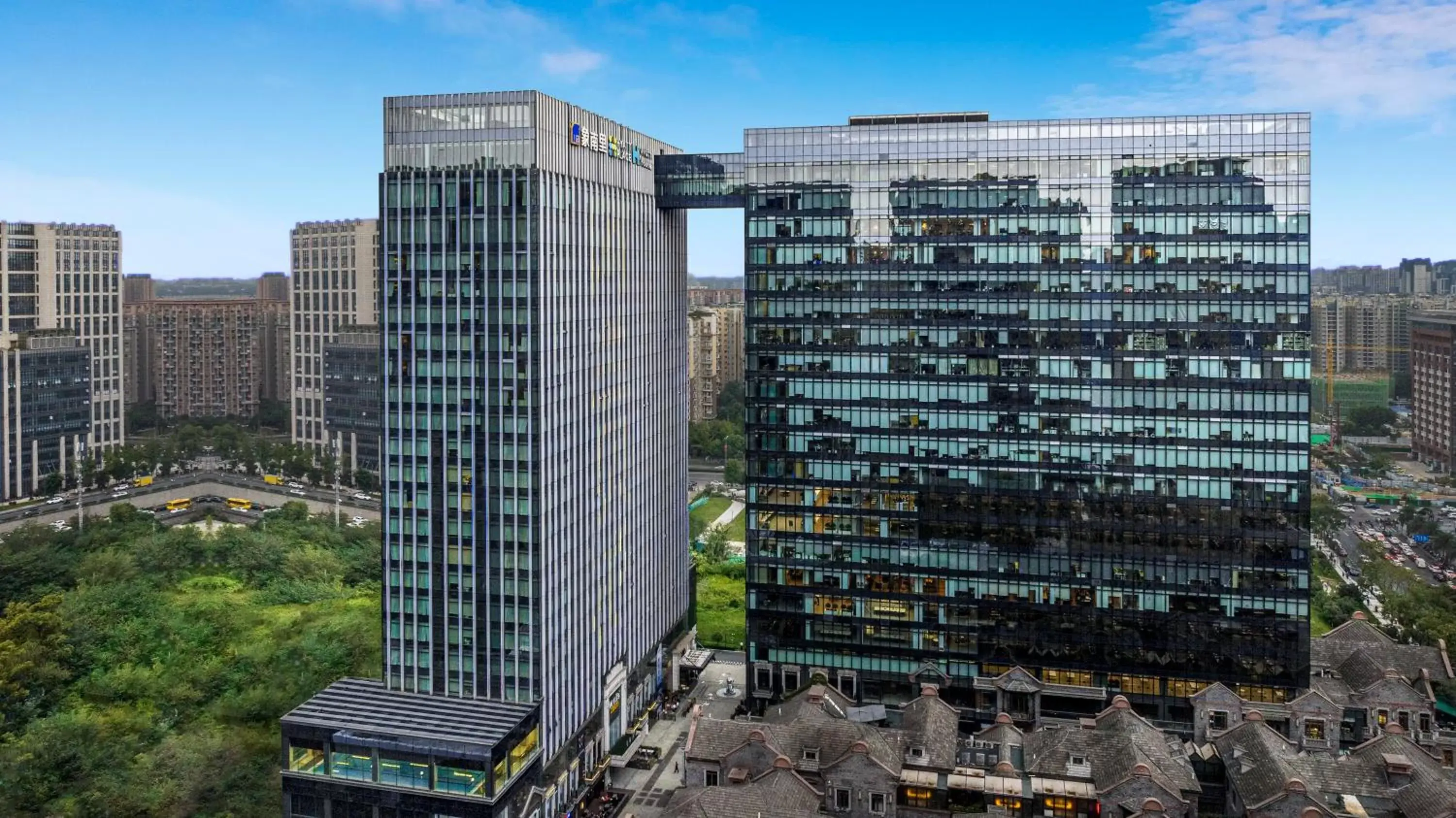 Property building in Hyatt House Chengdu Pebble Walk Property building in Hyatt House Chengdu Pebble Walk