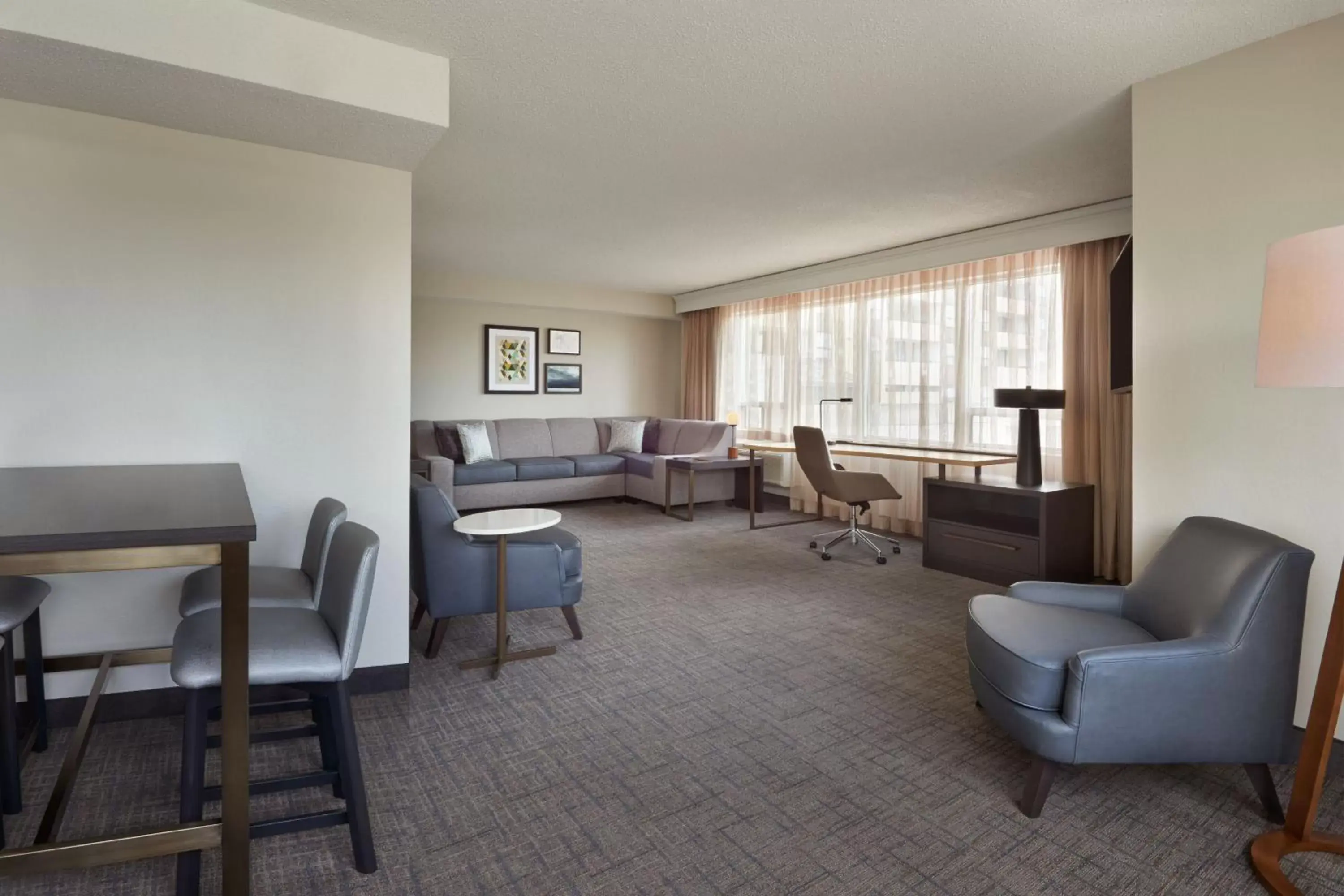 Bedroom, Seating Area in Residence Inn by Marriott London Downtown