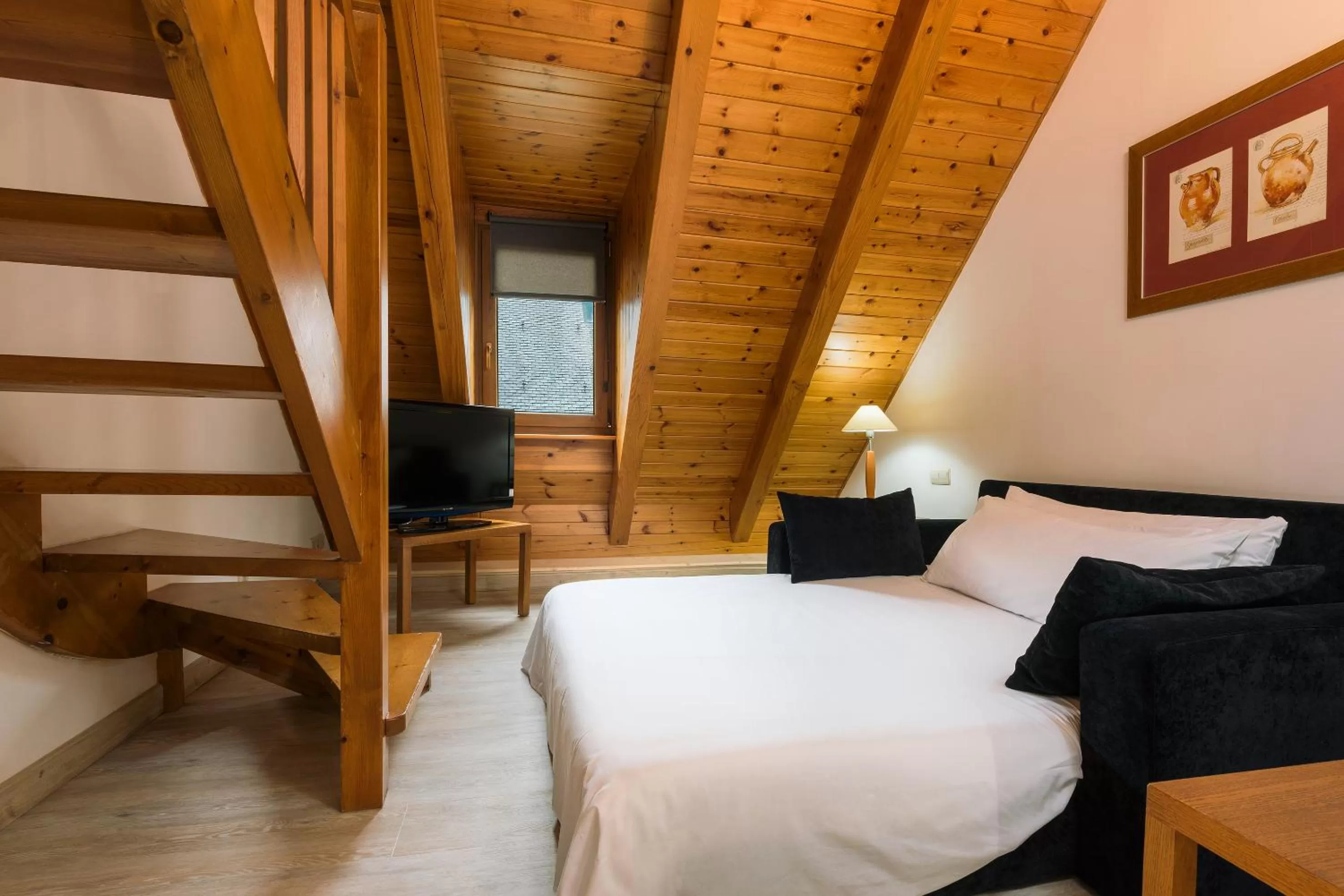 Bed in Hotel Vielha Val d'Aran, Affiliated by Meliá