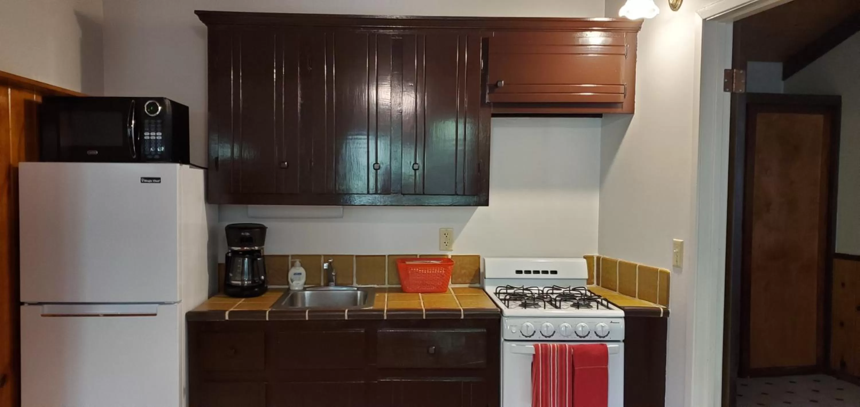 Kitchen or kitchenette, Kitchen/Kitchenette in Fern River Resort