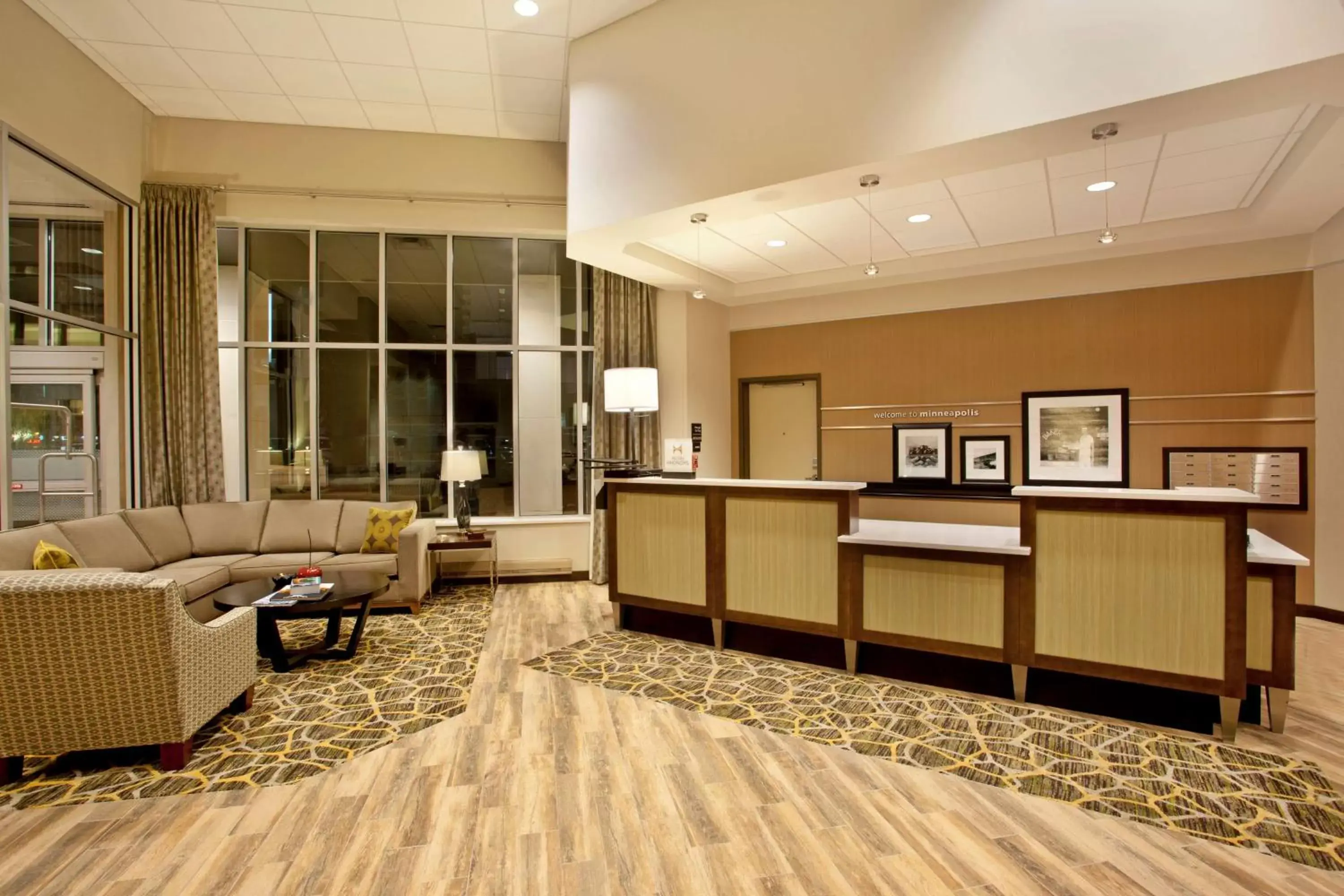 Lobby or reception in Hampton Inn & Suites - Minneapolis/Downtown Lobby or reception in Hampton Inn & Suites - Minneapolis/Downtown