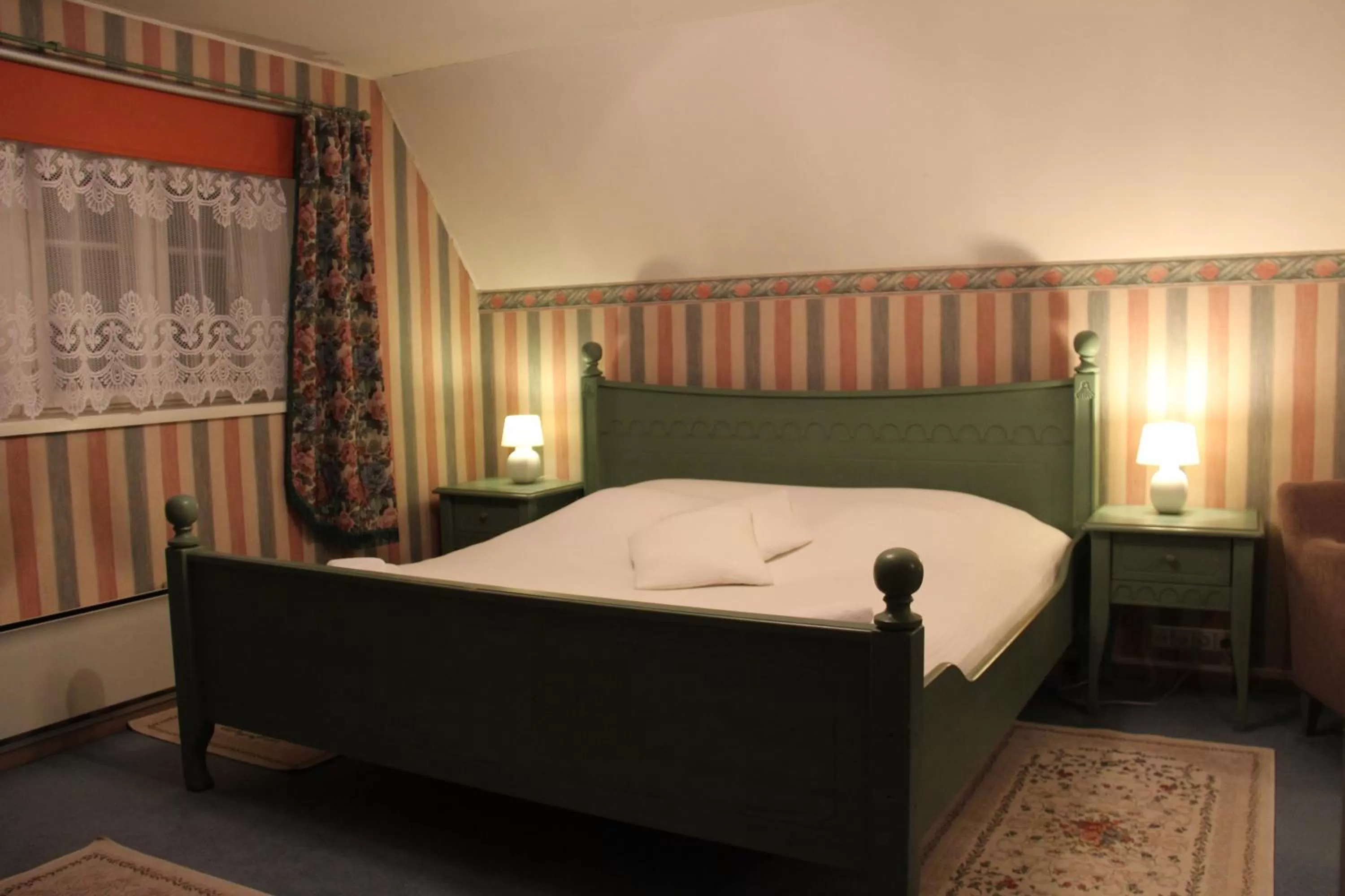 Bedroom, Bed in Alex Maja