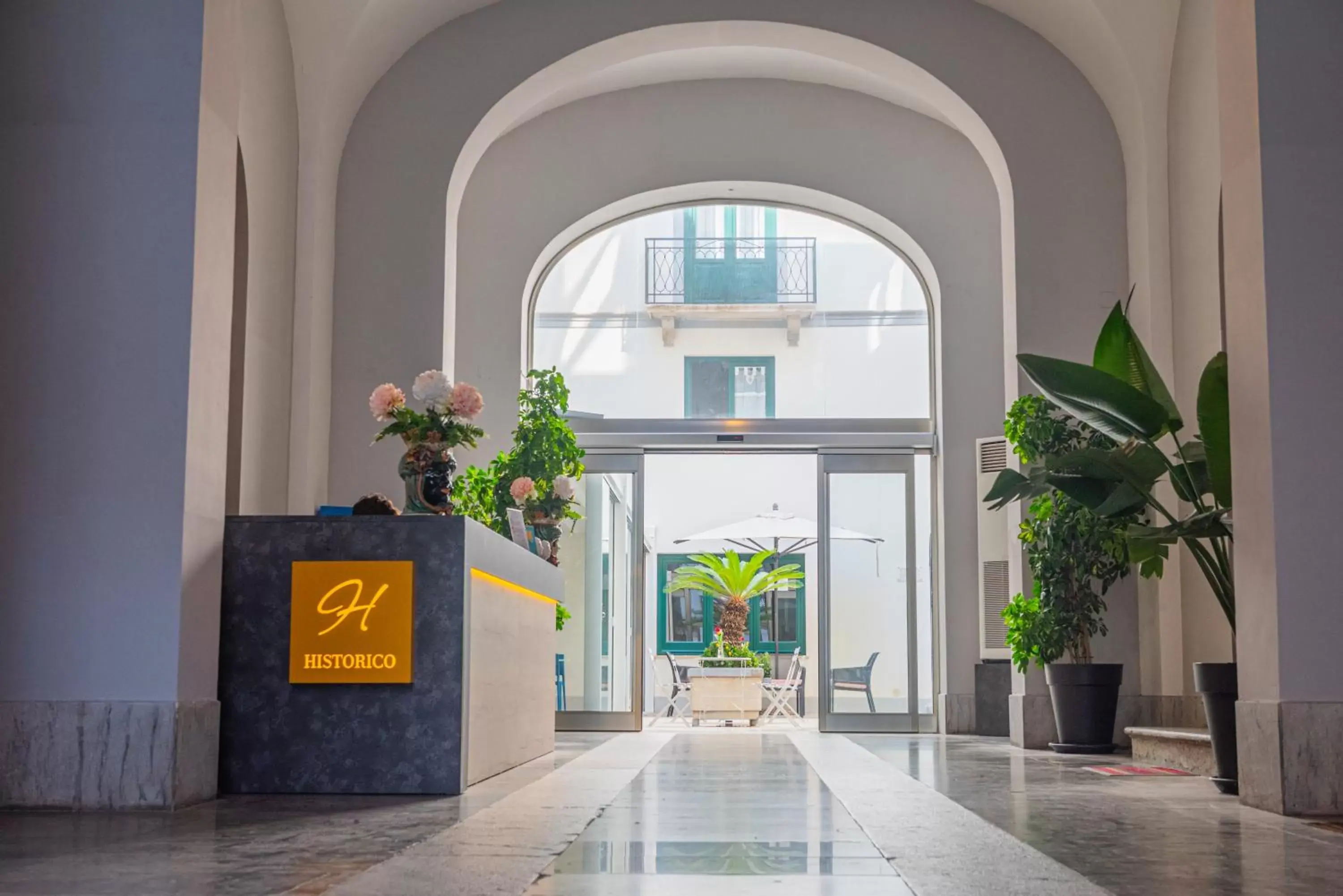 Lobby or reception in Historico Loft & Rooms Palazzo Adragna XIX