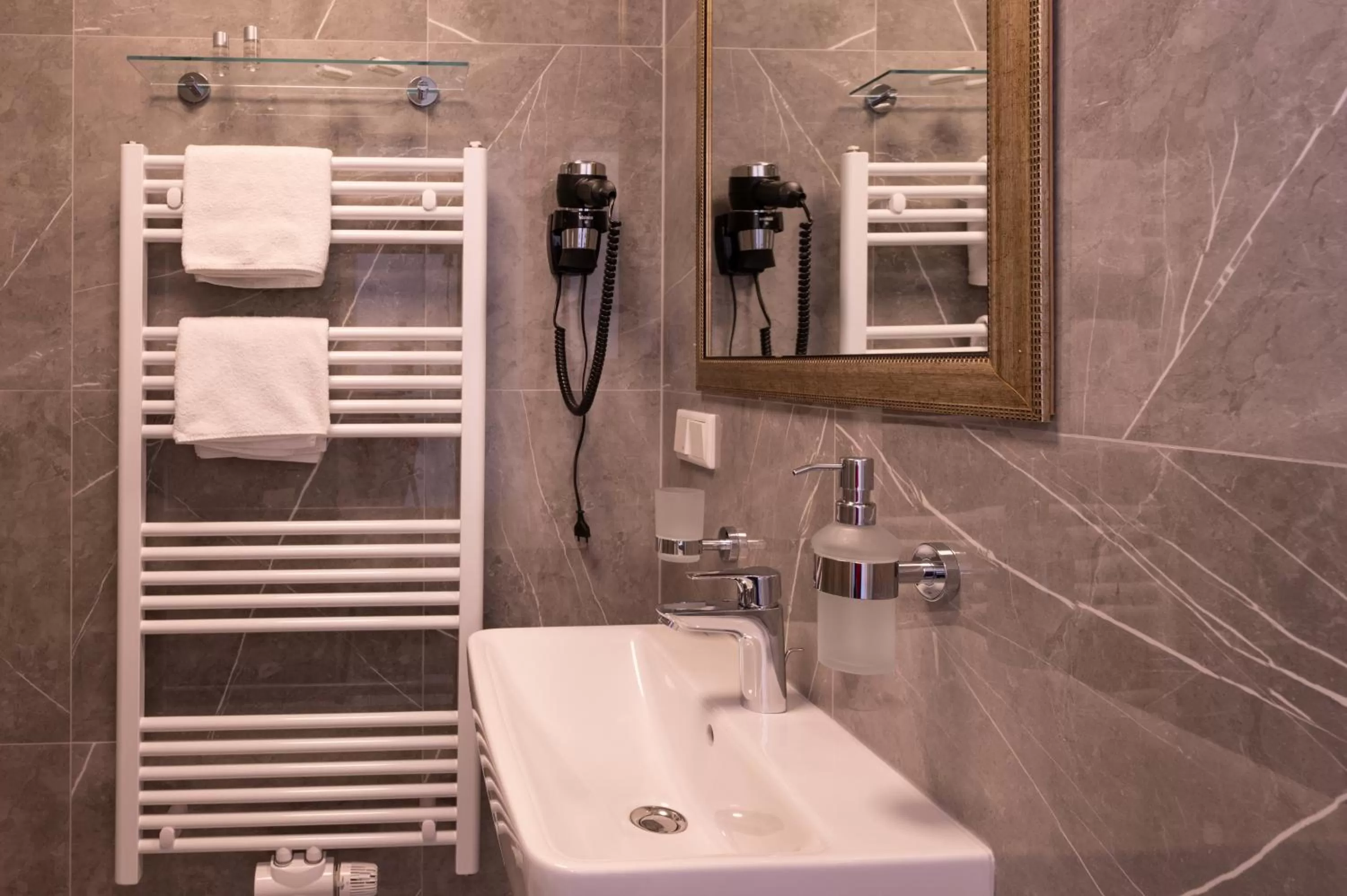 Bathroom in Hotel Burgblick