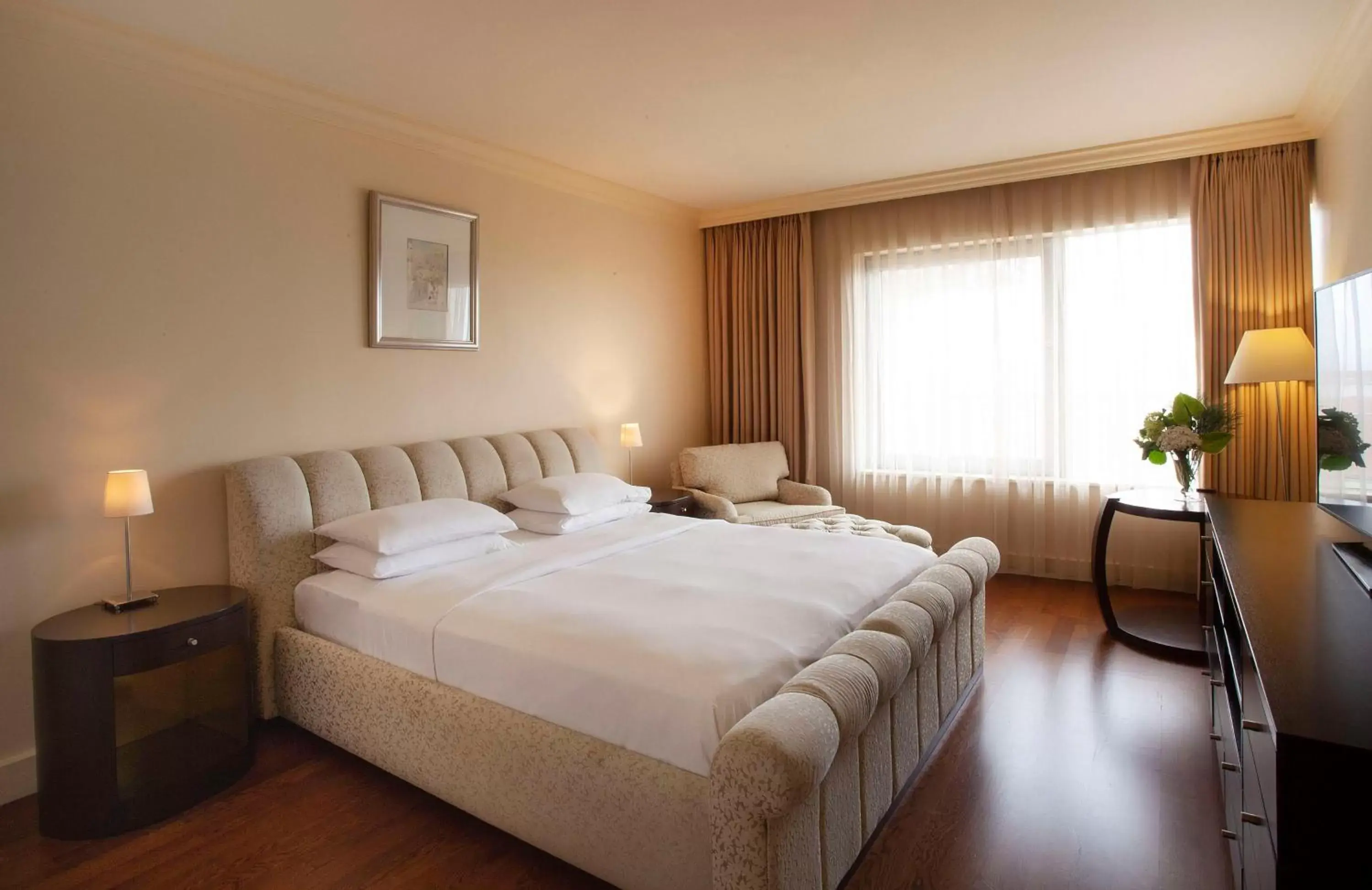 Bedroom, Bed in Grand Hyatt Istanbul