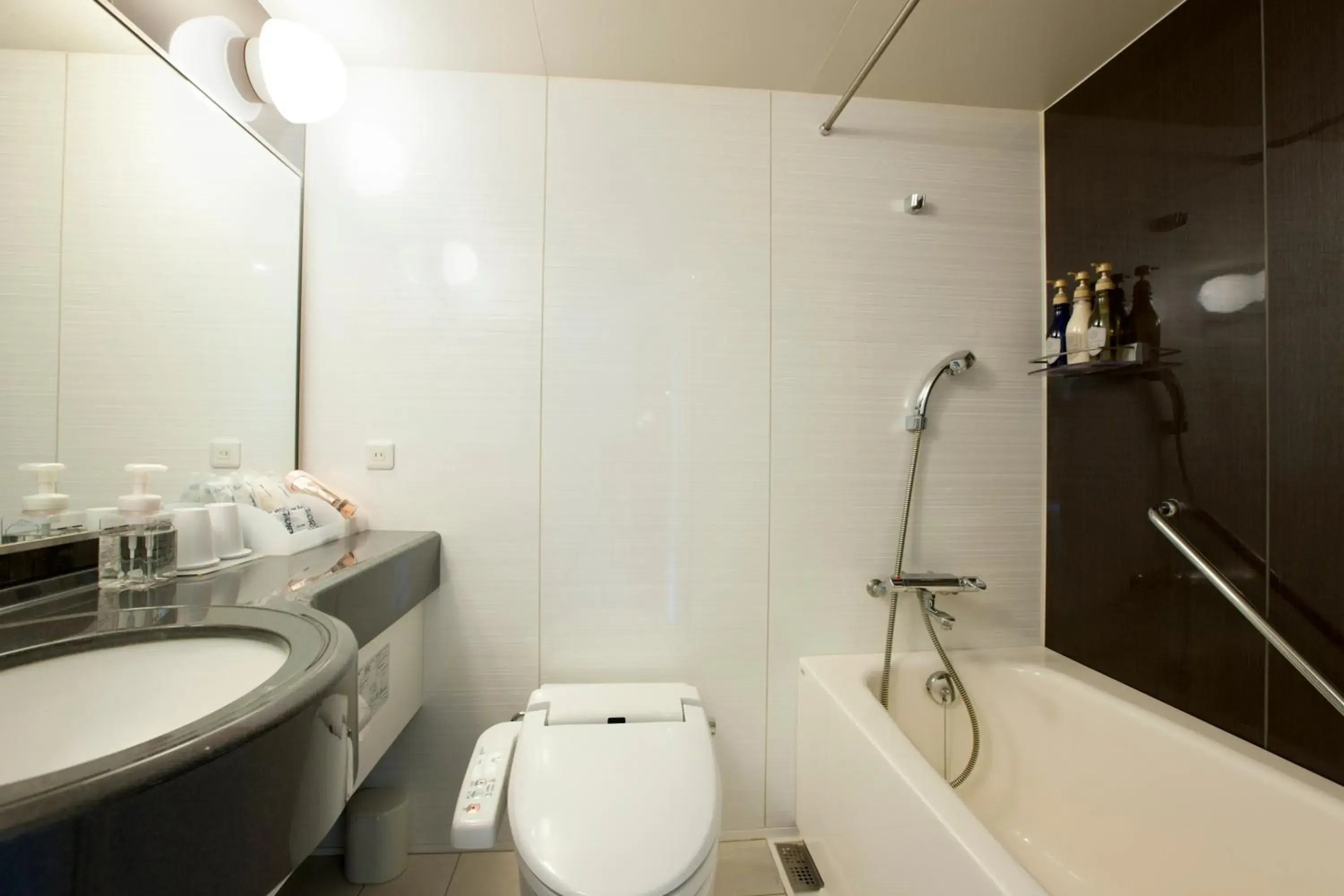 Toilet, Bathroom in Hotel Sardonyx Tokyo