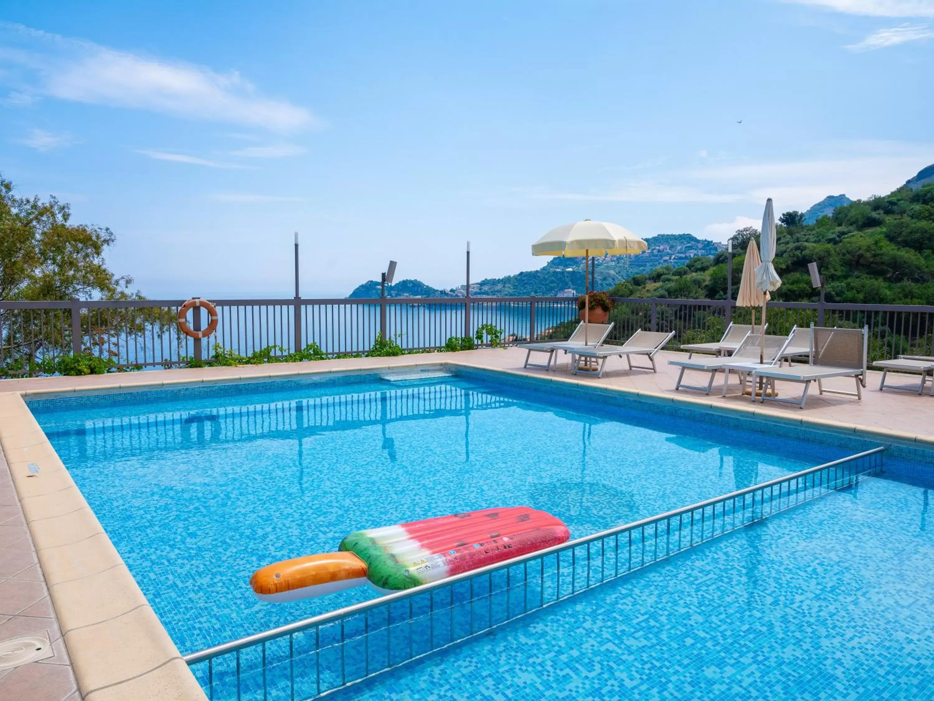 Pool view, Swimming Pool in Hotel Antares