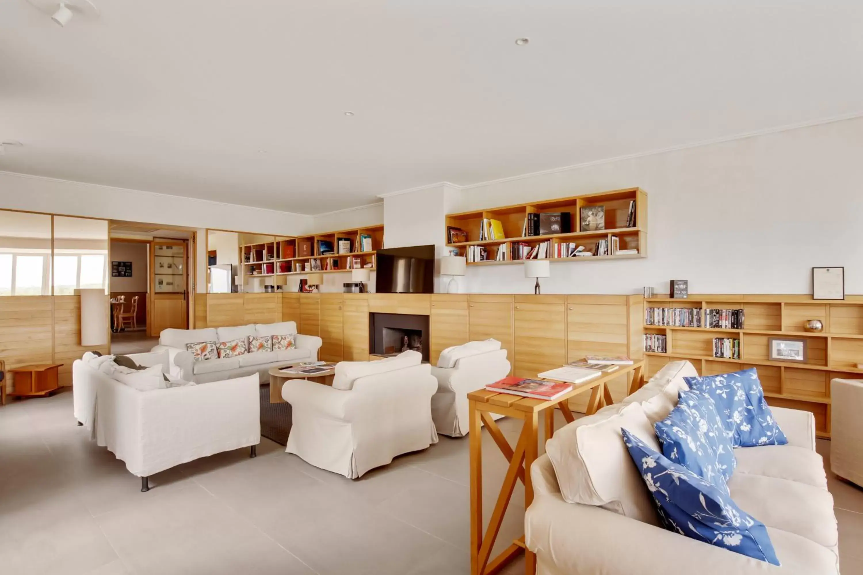 Living room in Le logis de Valandraud