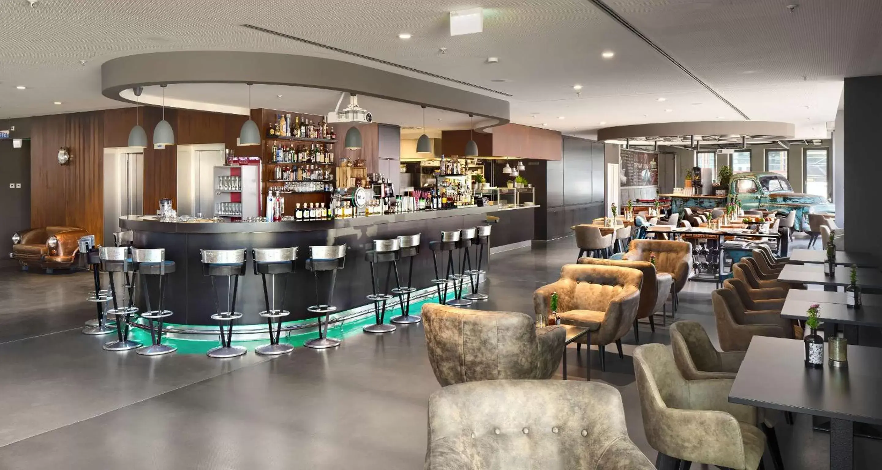 Lounge or bar, Lounge/Bar in V8 HOTEL Motorworld Region Stuttgart