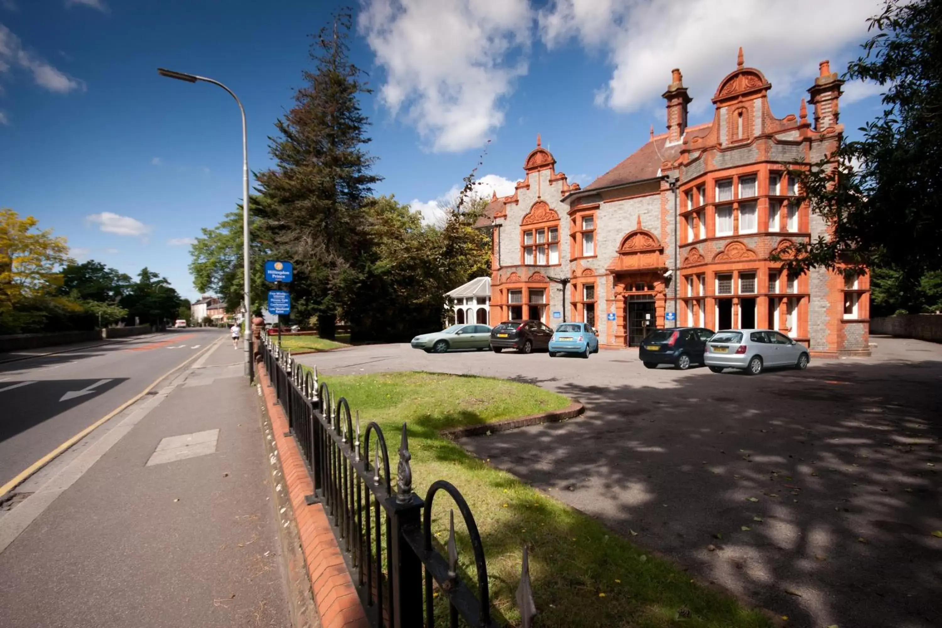 Property building in Sure Hotel by Best Western Reading