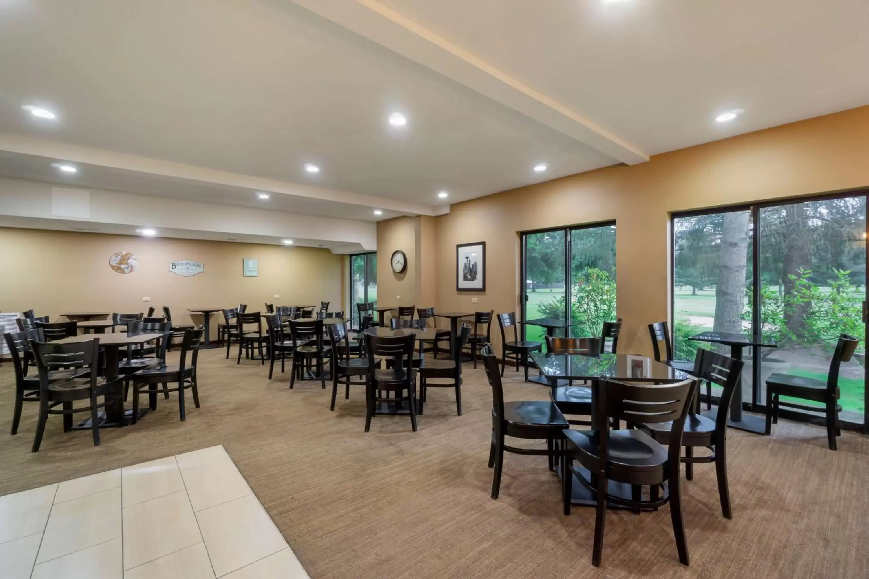 Breakfast, Restaurant/Places to Eat in Best Western Plus Plaza by the Green