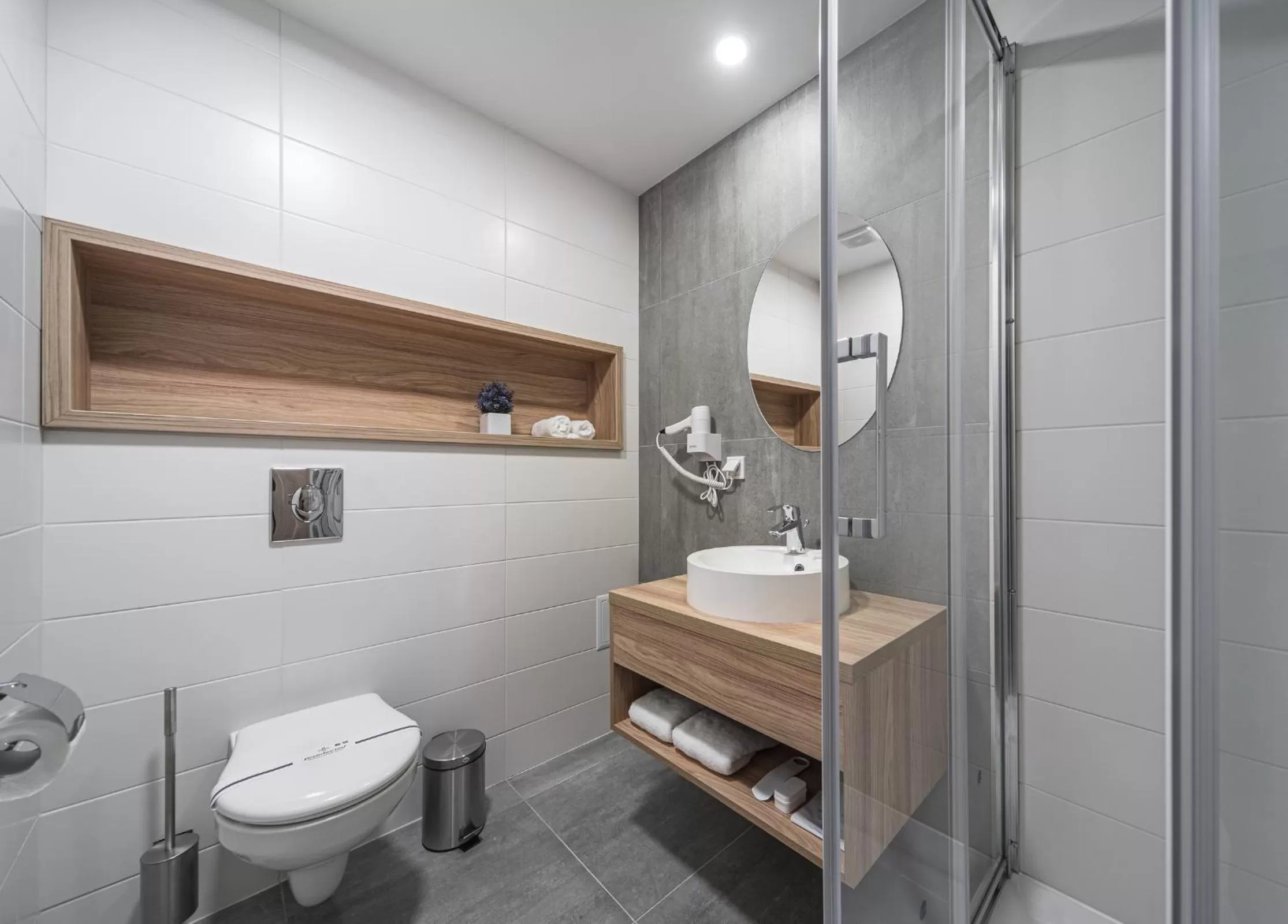 Toilet in Amarant Urban Hotel by CHM