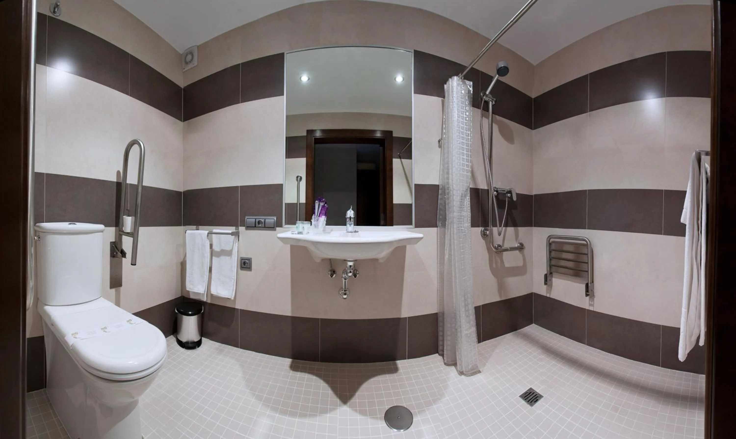 Bathroom in Hotel Río Hortega