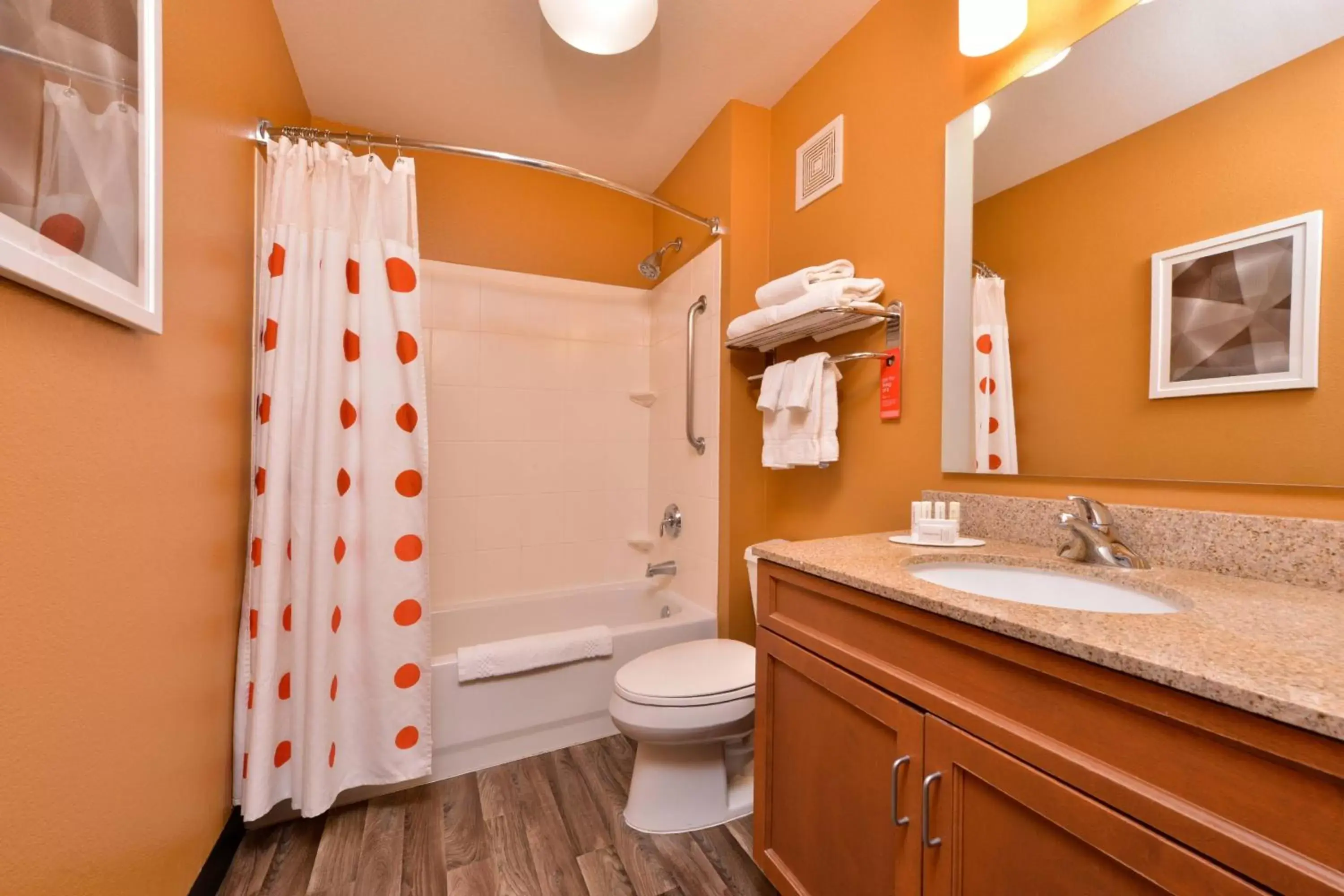 Bathroom in TownePlace Suites by Marriott Ontario Airport