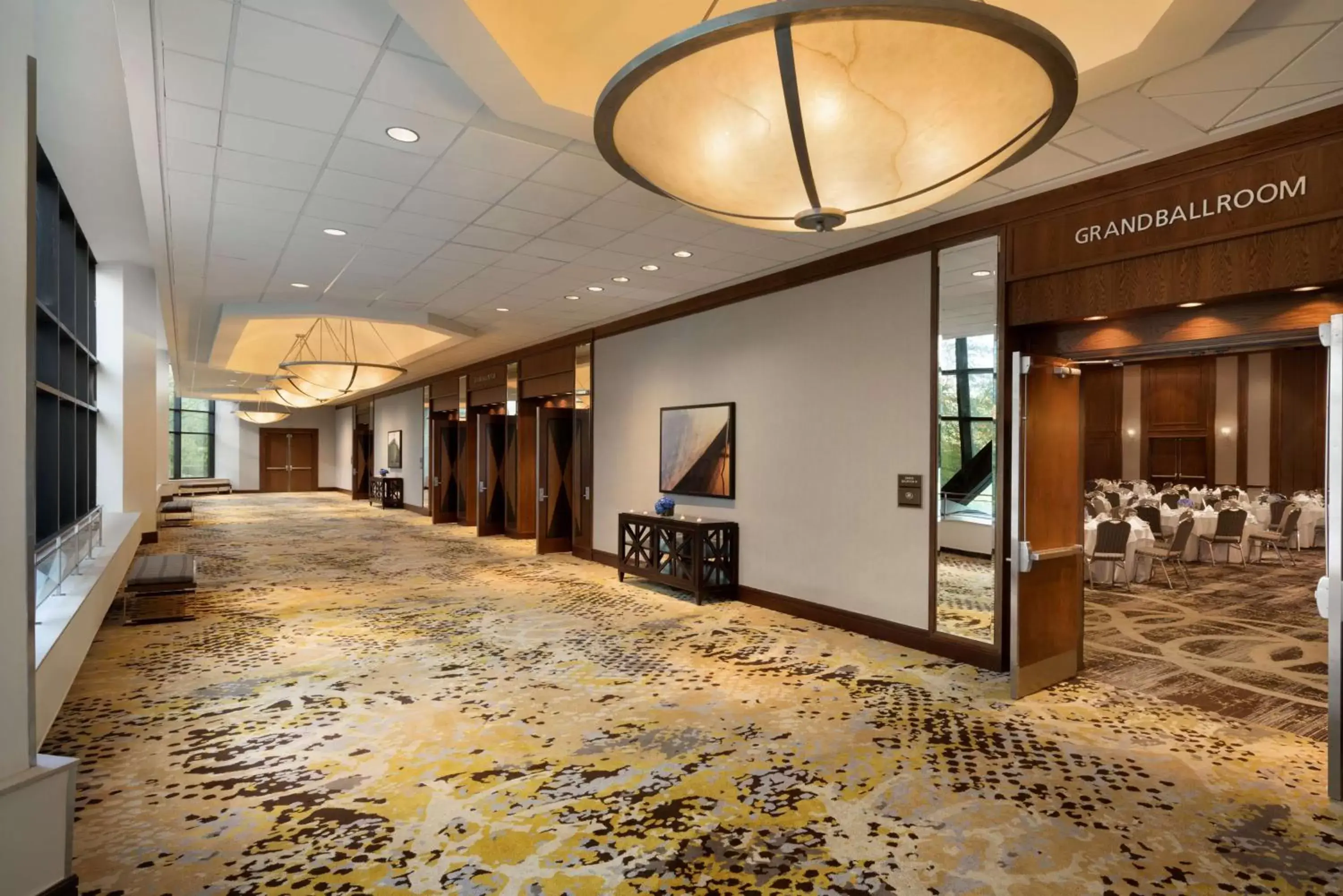 Meeting/conference room, Lobby/Reception in Hilton Stamford Hotel & Executive Meeting Center