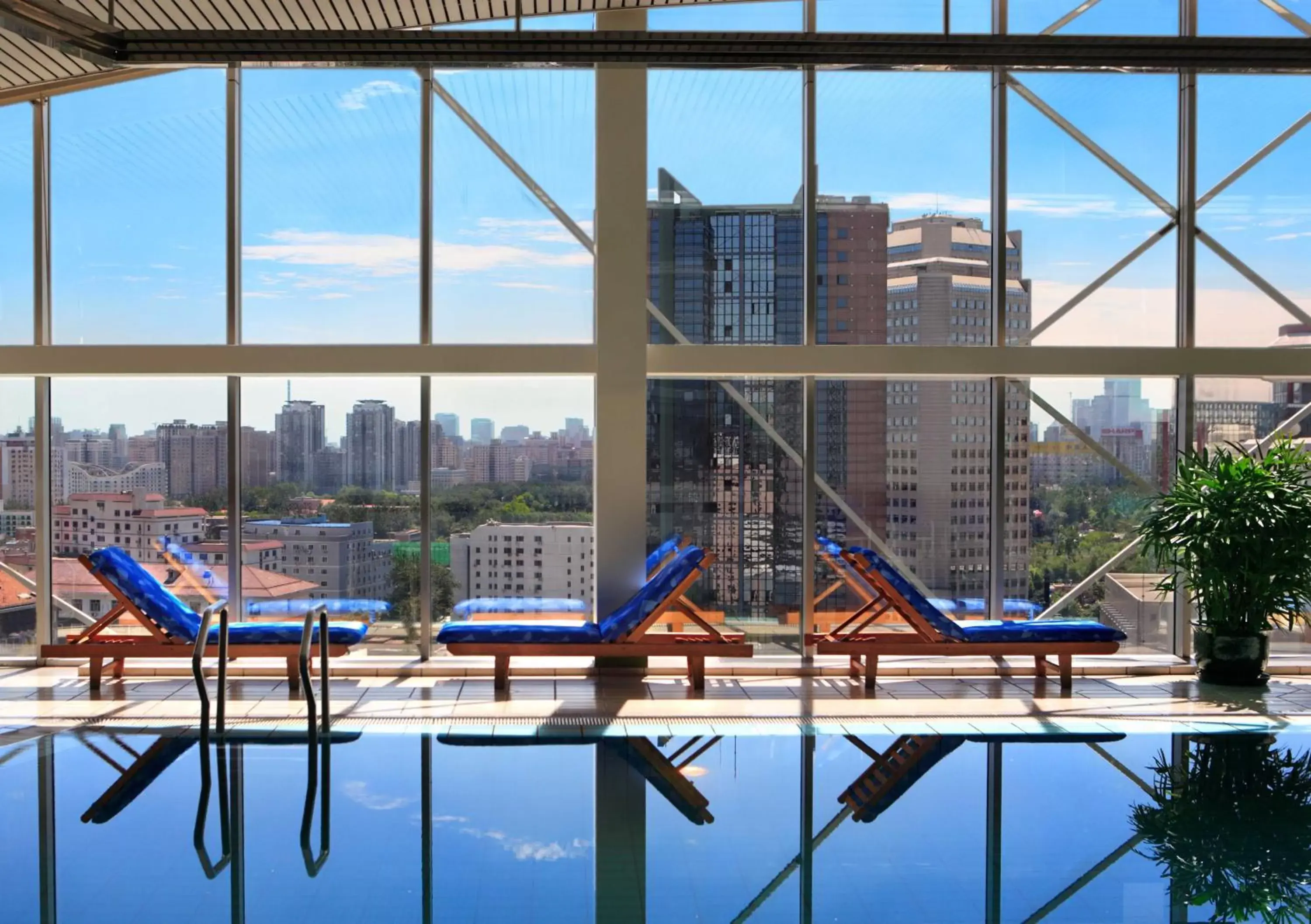 Swimming pool in Kempinski Hotel Beijing Yansha Center