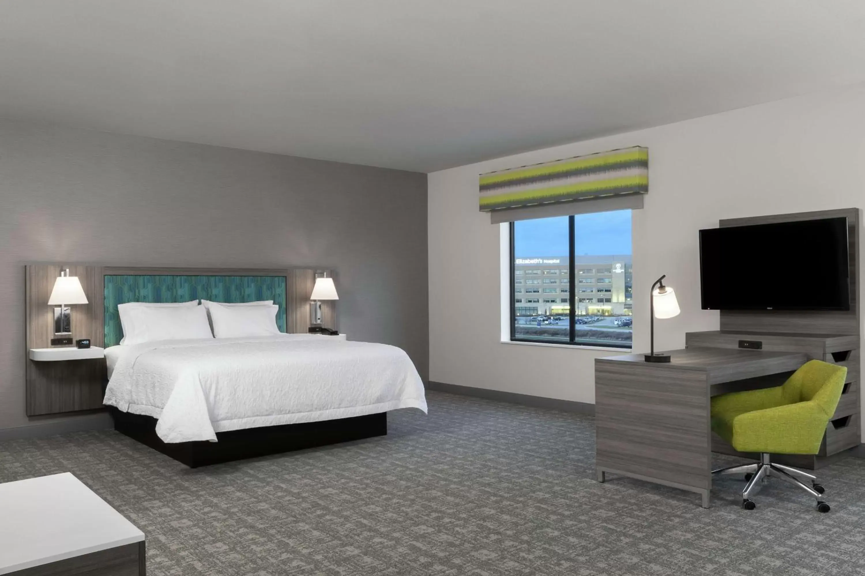 Bedroom, Bed in Hampton Inn O'Fallon, Il Bedroom, Bed in Hampton Inn O'Fallon, Il