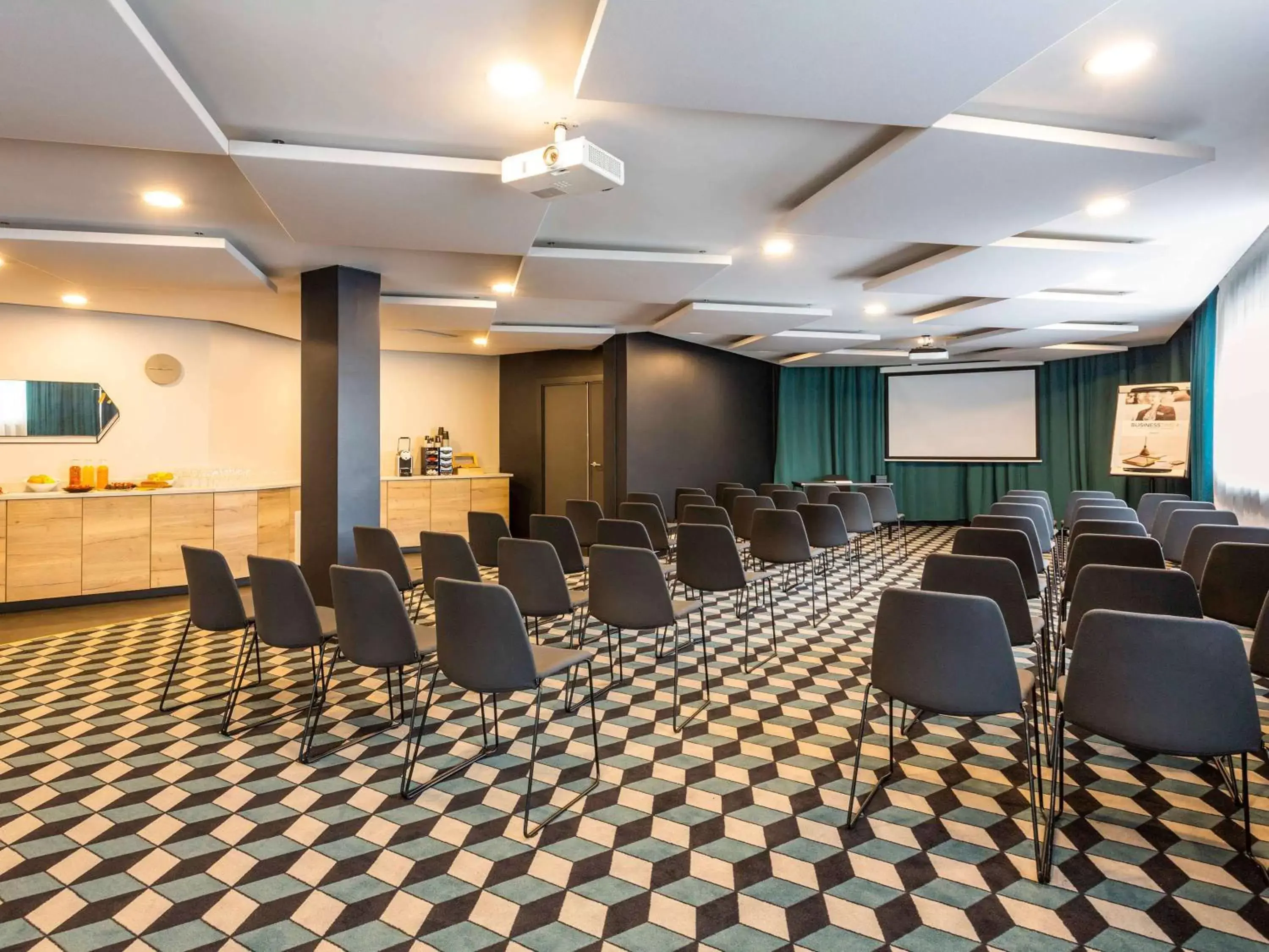 Business facilities in Mercure Bordeaux Centre Ville