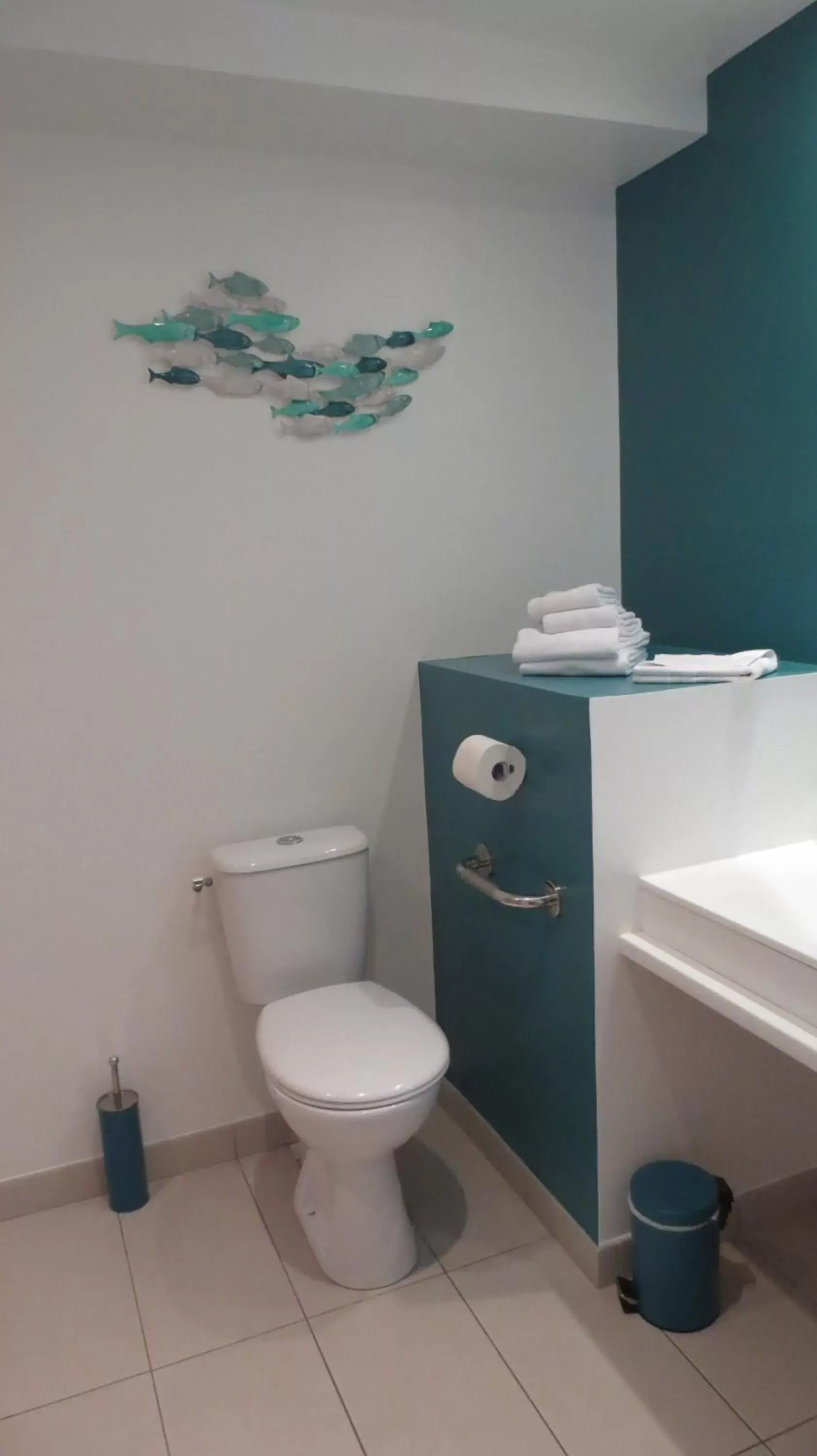 Toilet, Bathroom in Hotel Le Relais Saint-Jacques