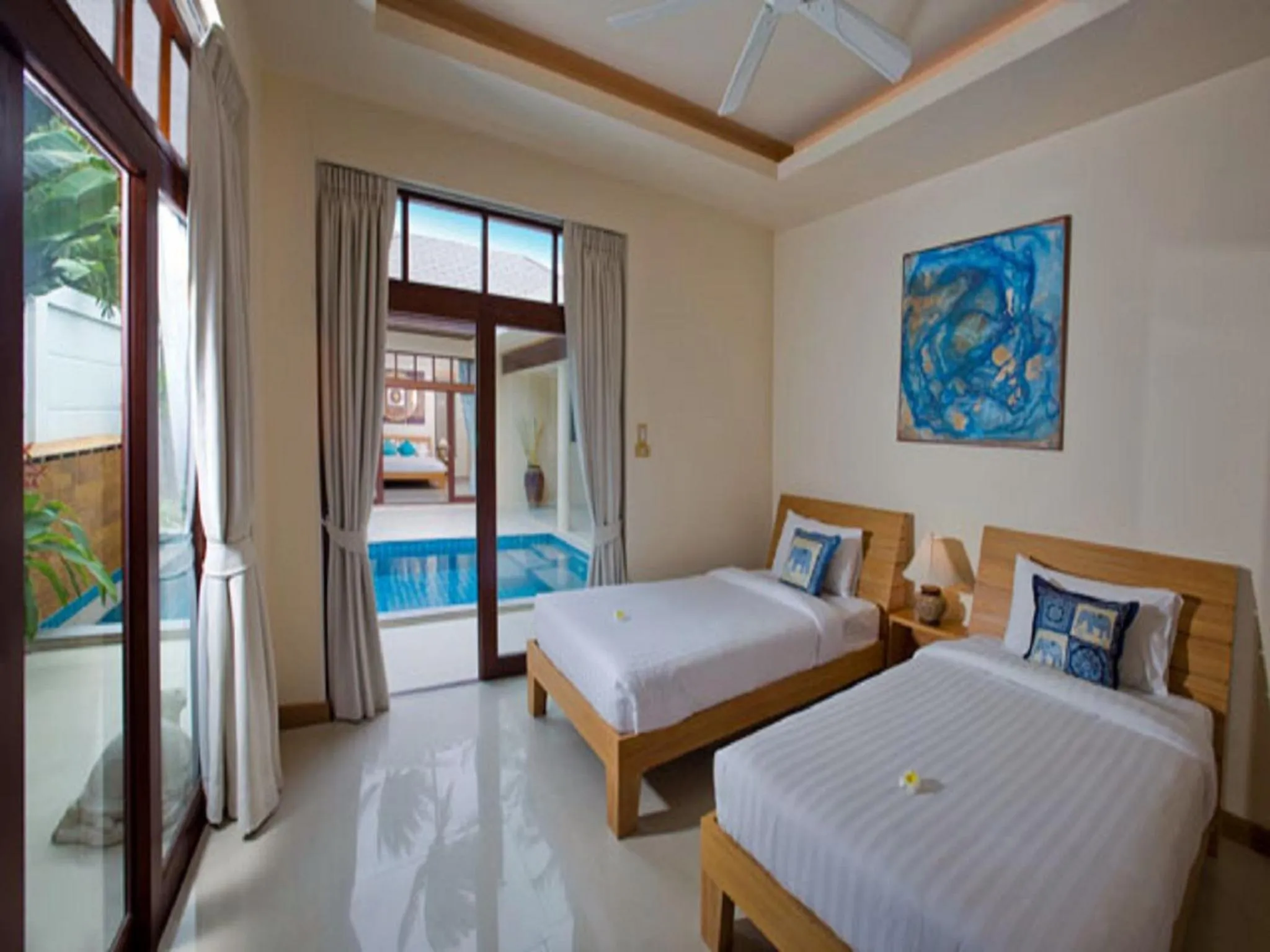 Bed in Samui Boat Lagoon