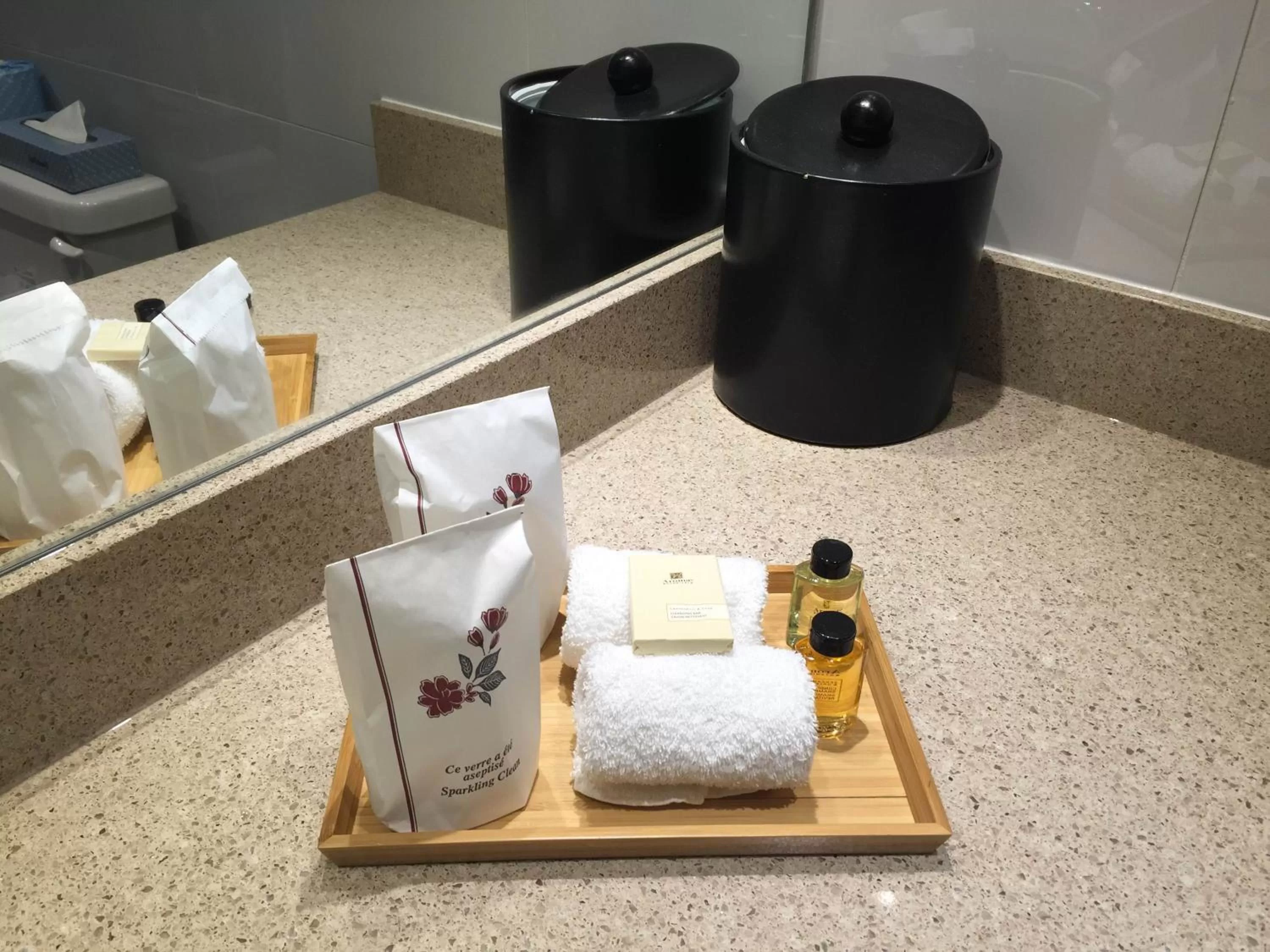 Bathroom in Auberge du Grand Lac