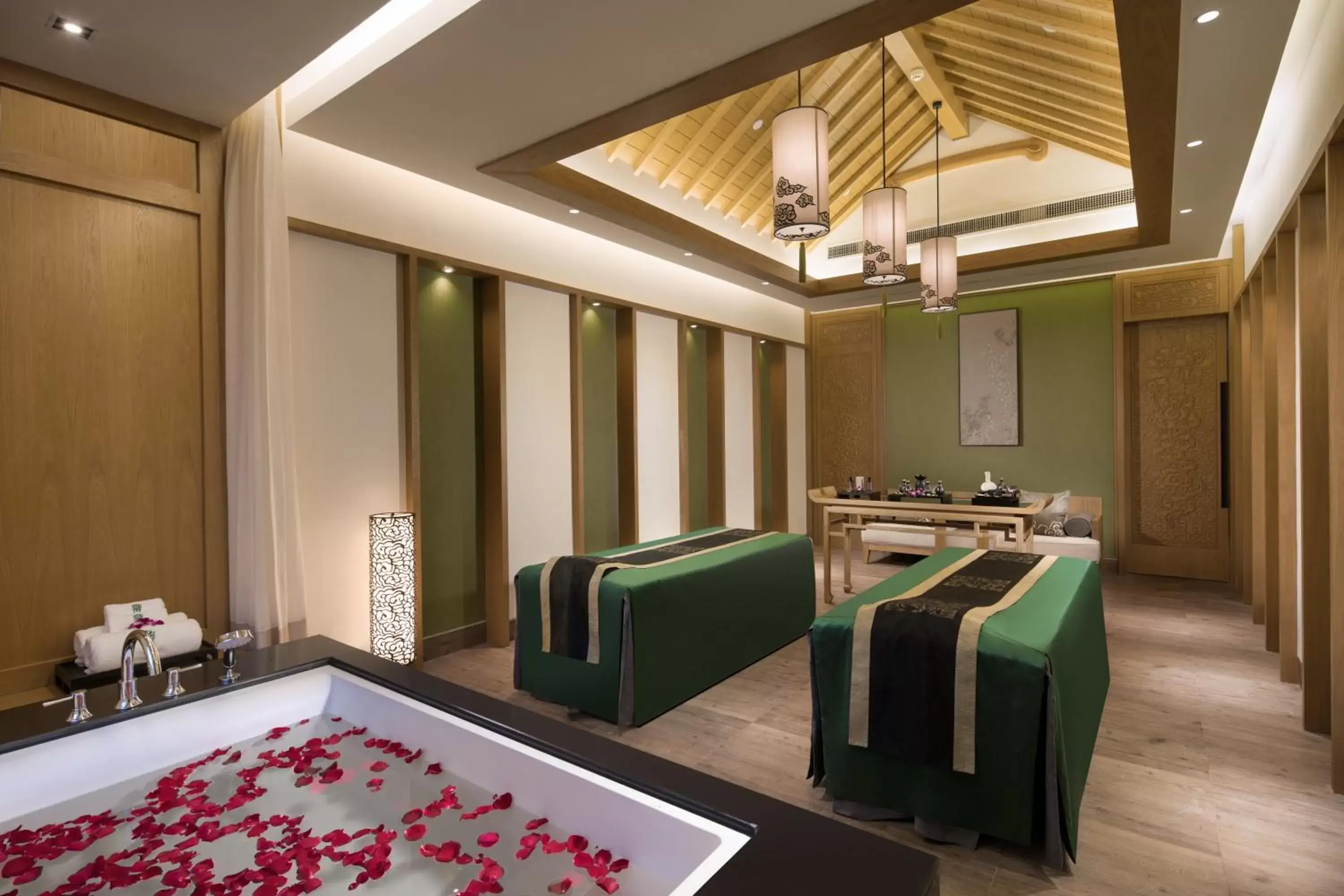 Massage in Banyan Tree Hotel Huangshan-The Ancient Charm of Huizhou, a Paradise