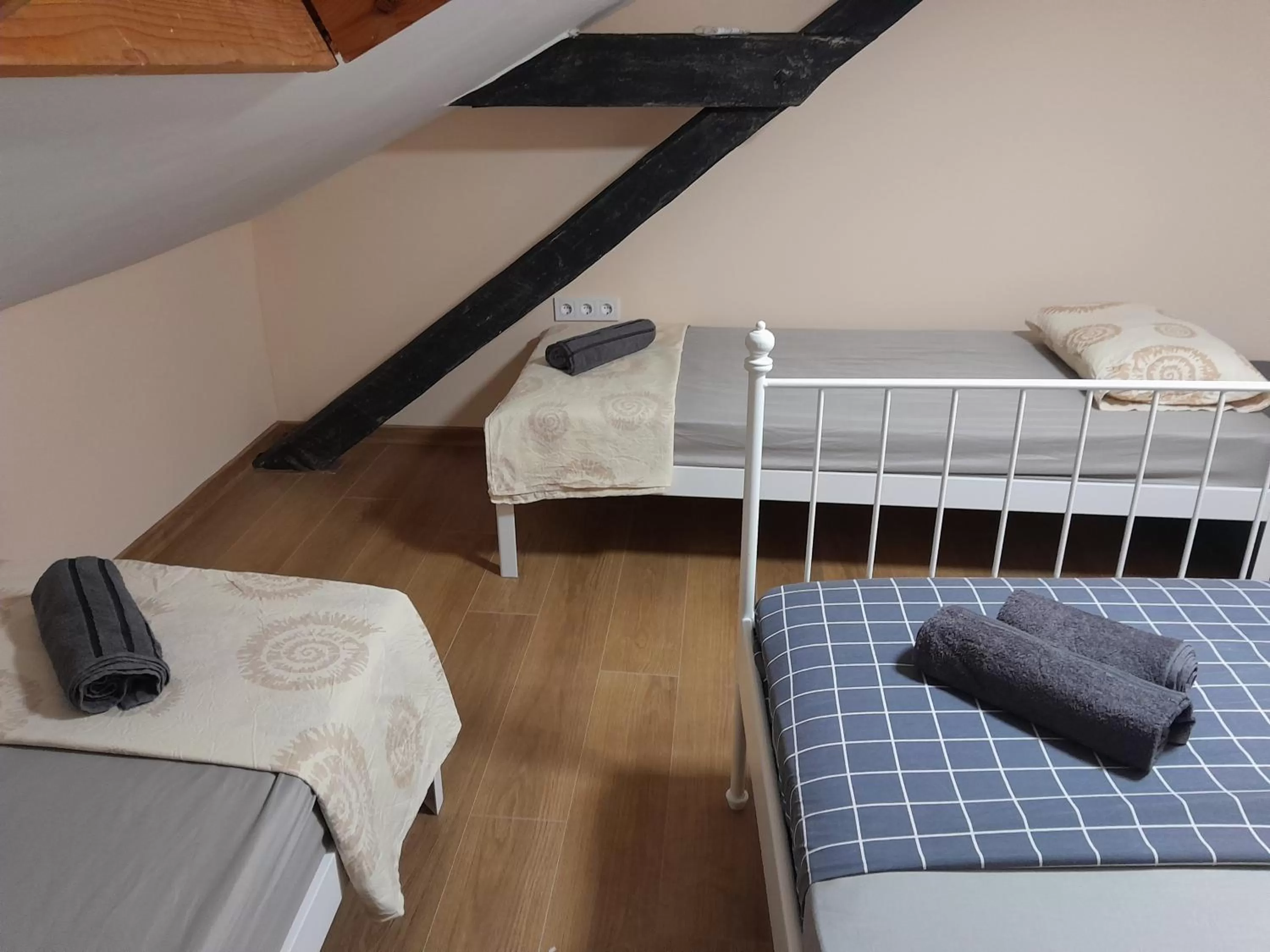 Bed, Bunk Bed in HANCHO SevenUps - KAPANA Plovdiv Center