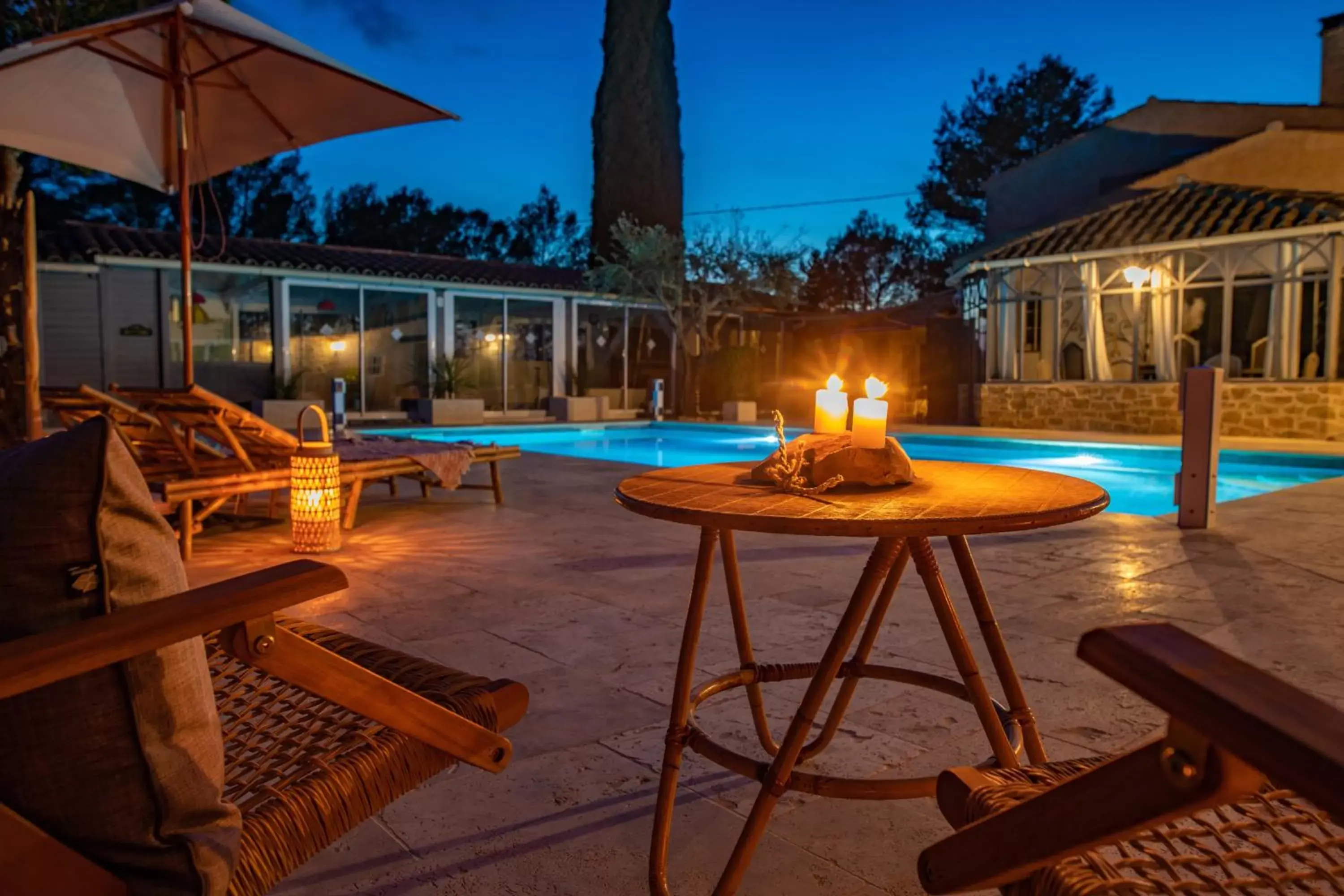 Night, Swimming Pool in La Bastide du Mûrier