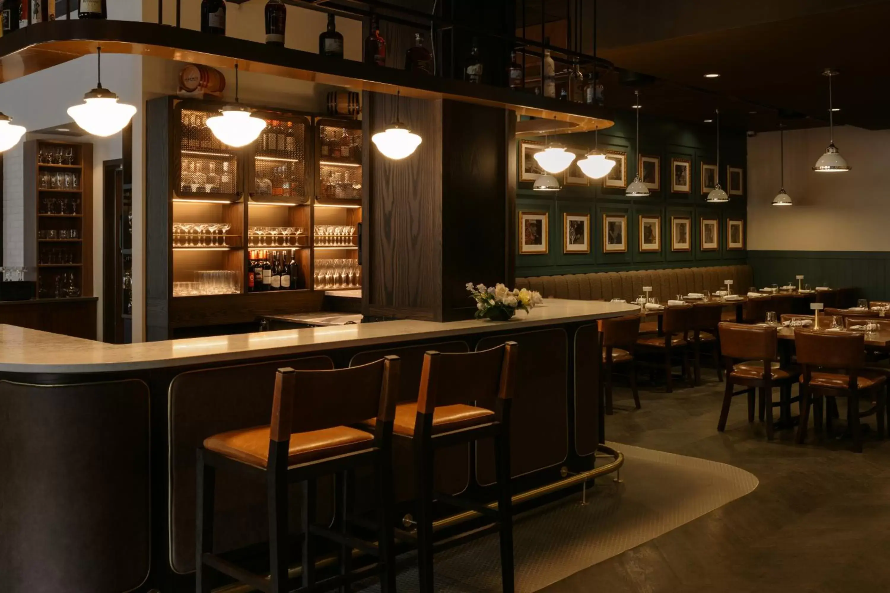 Restaurant/places to eat in Mount Royal Hotel Restaurant/places to eat in Mount Royal Hotel