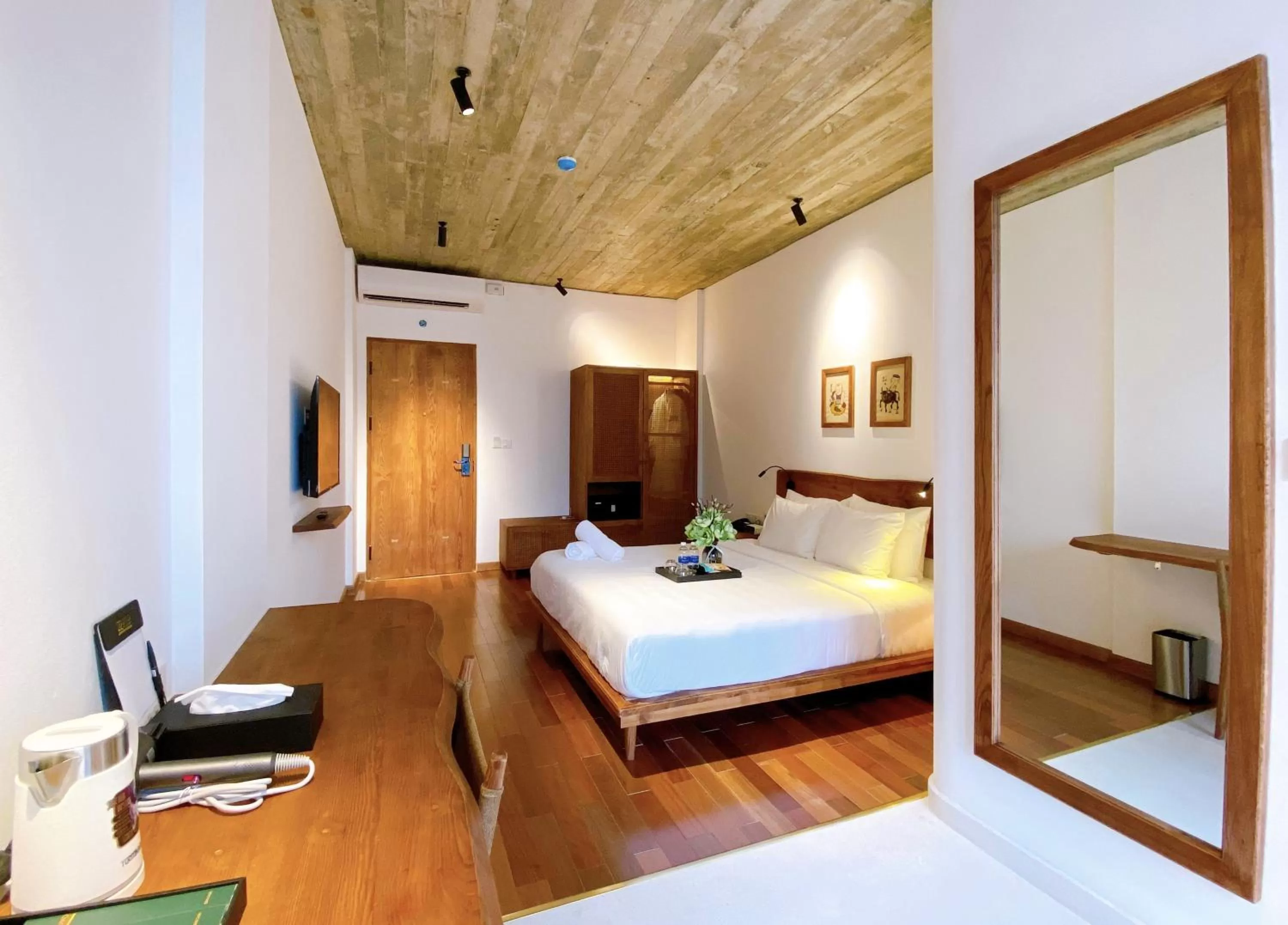 Property building, Bed in 22Land Hotel & Residence