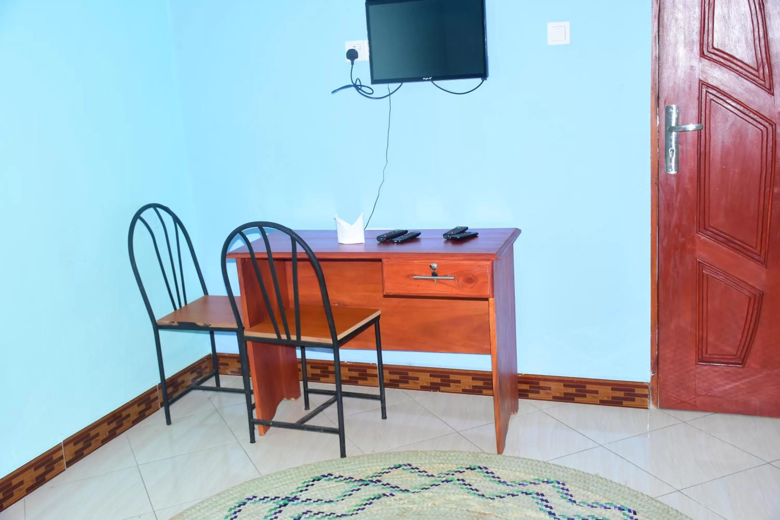 TV and multimedia in Safari Park House