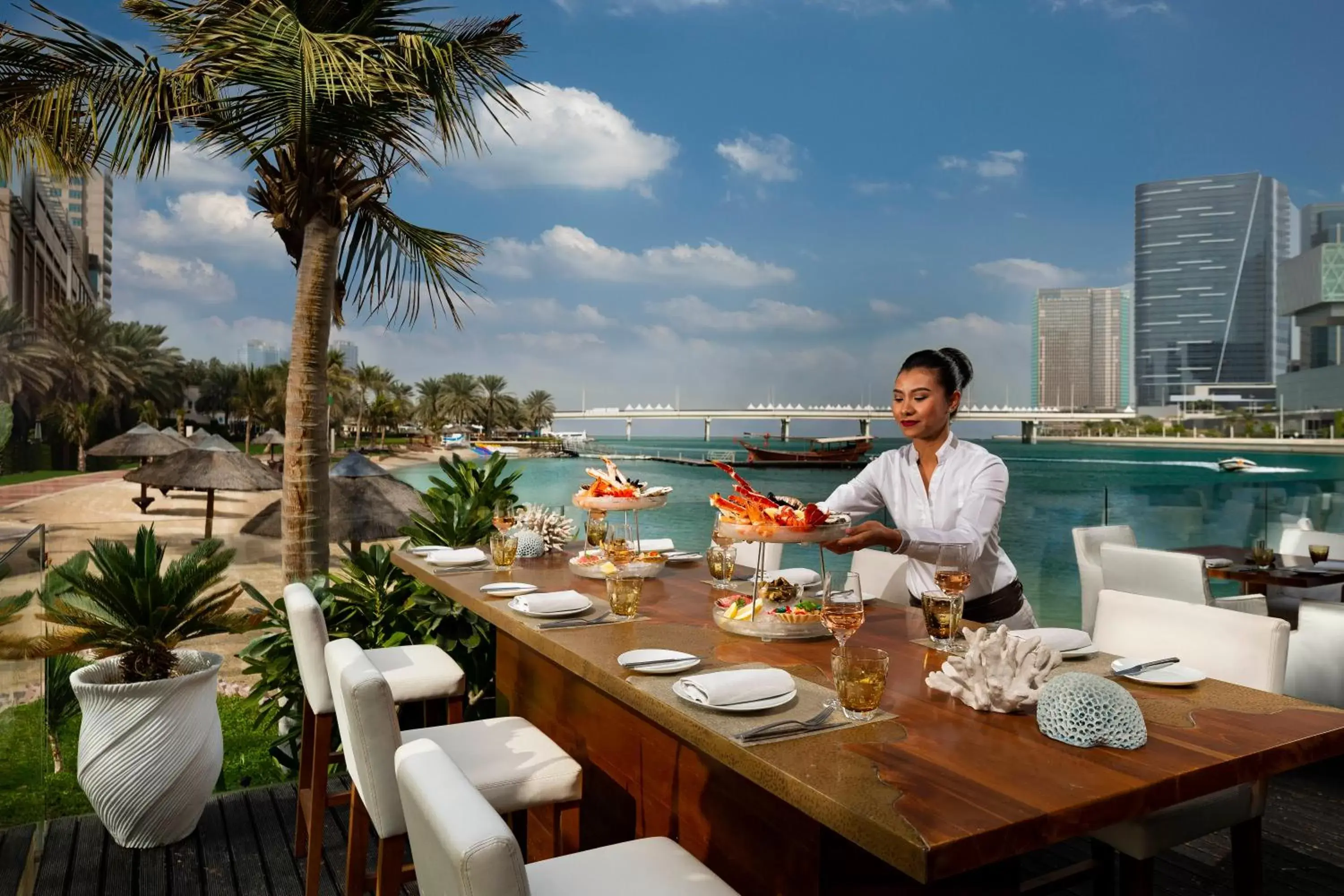 Restaurant/places to eat in Beach Rotana - Abu Dhabi