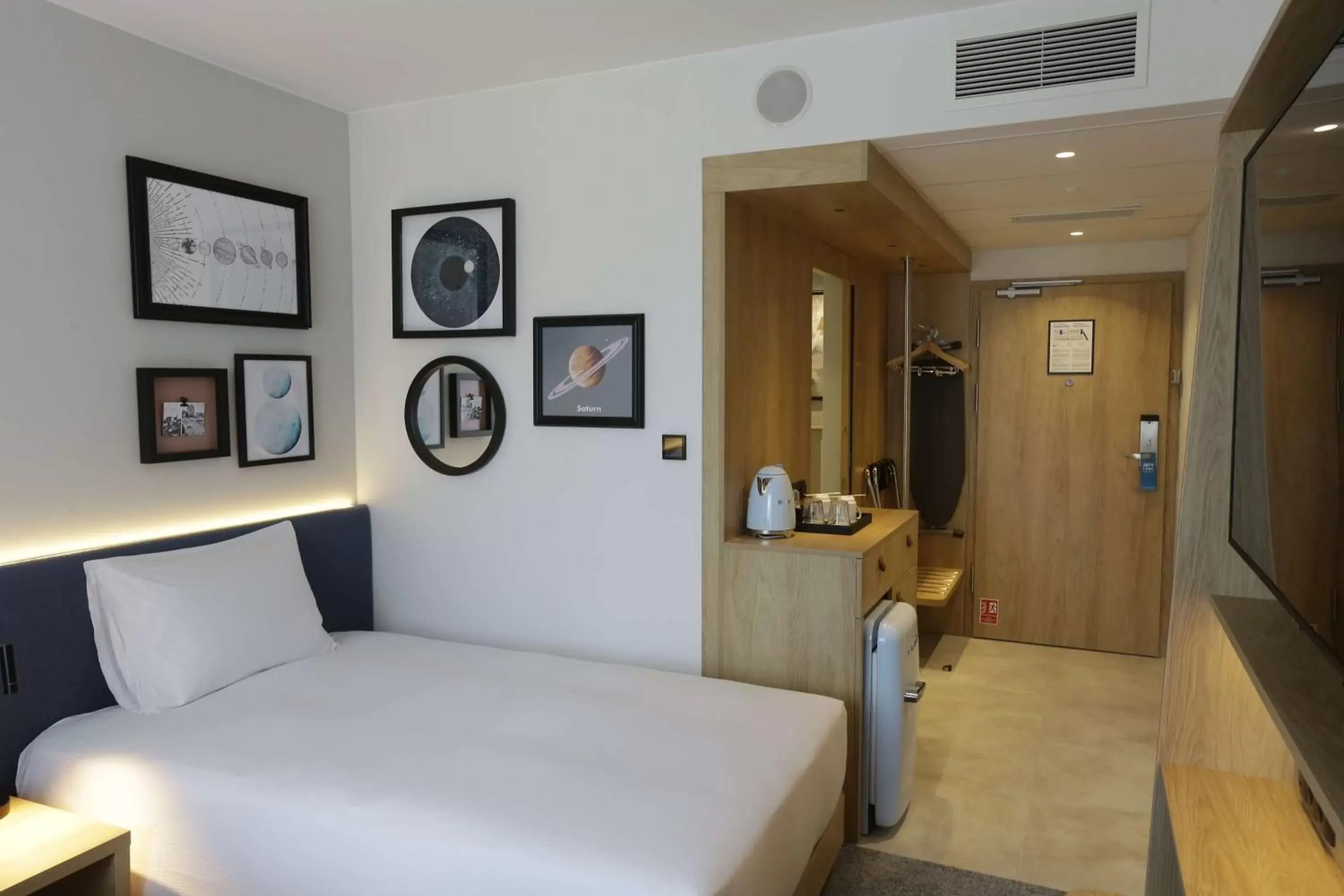 Bedroom, Bed in Hampton By Hilton Olsztyn