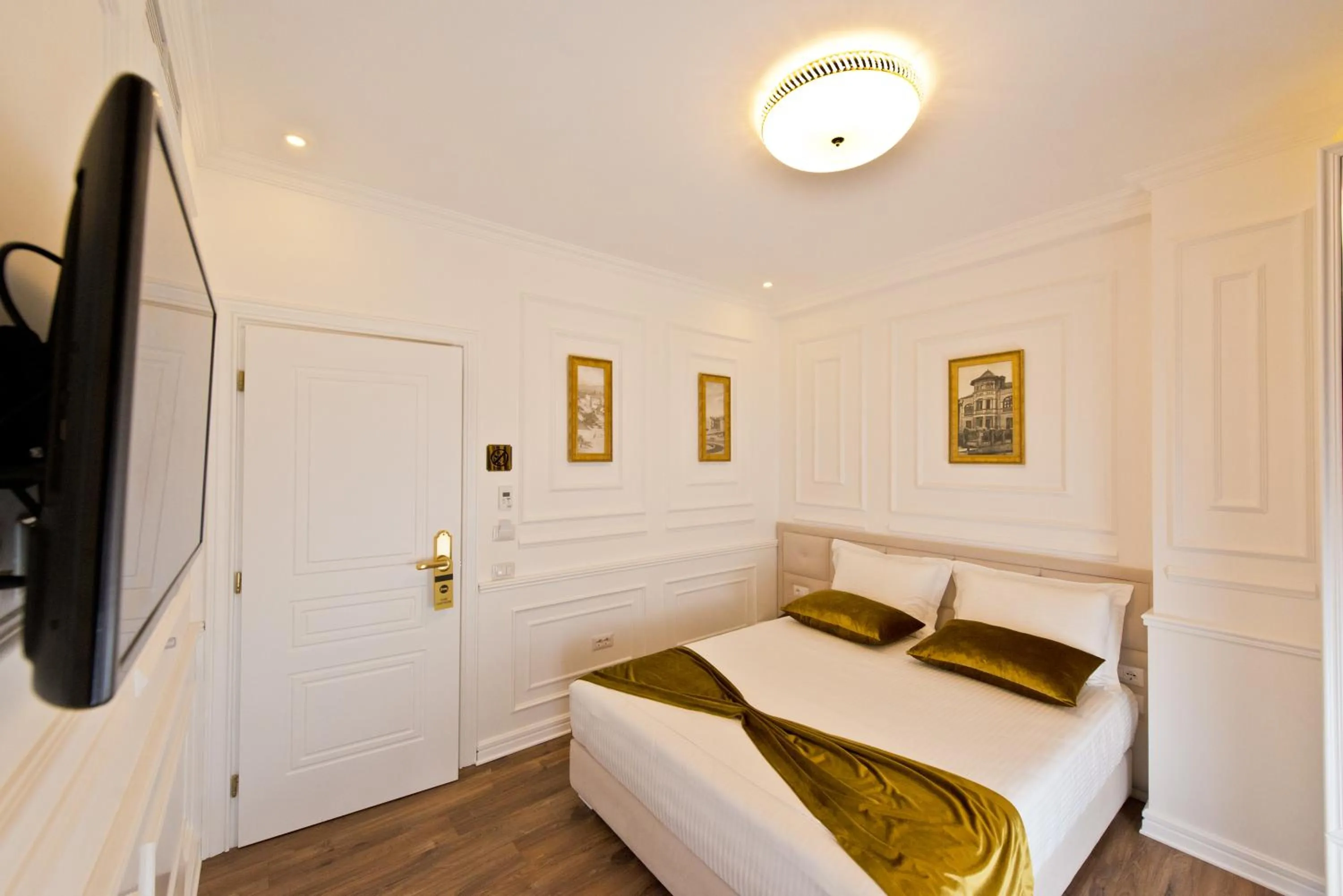 Living room, Bed in Eler Hotel