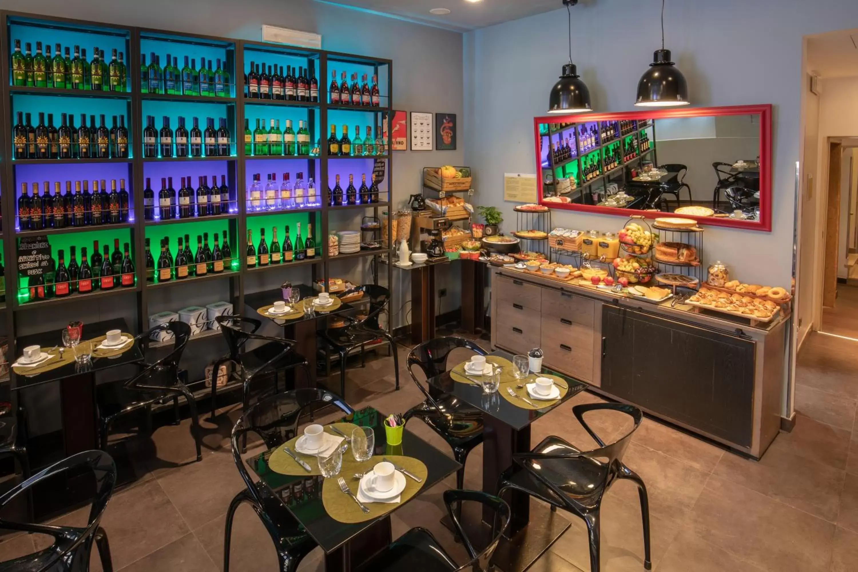 Breakfast, Restaurant/Places to Eat in Navona Colors Hotel