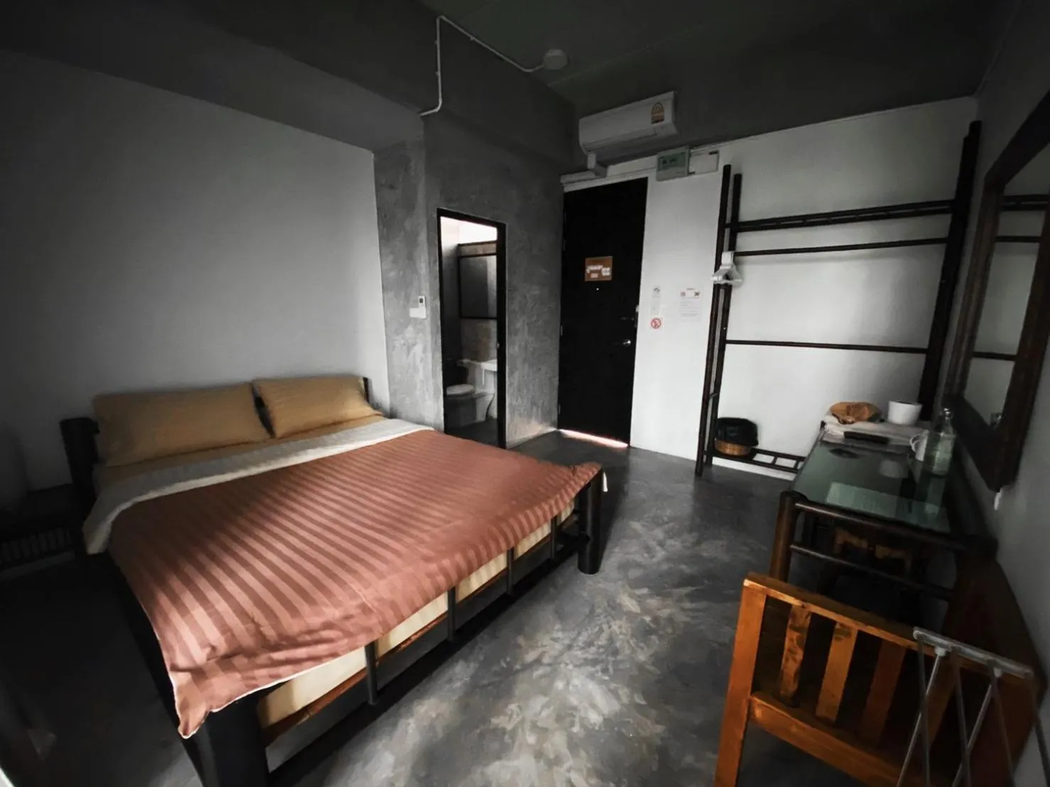 Bed in Lamphu House Chiang Mai