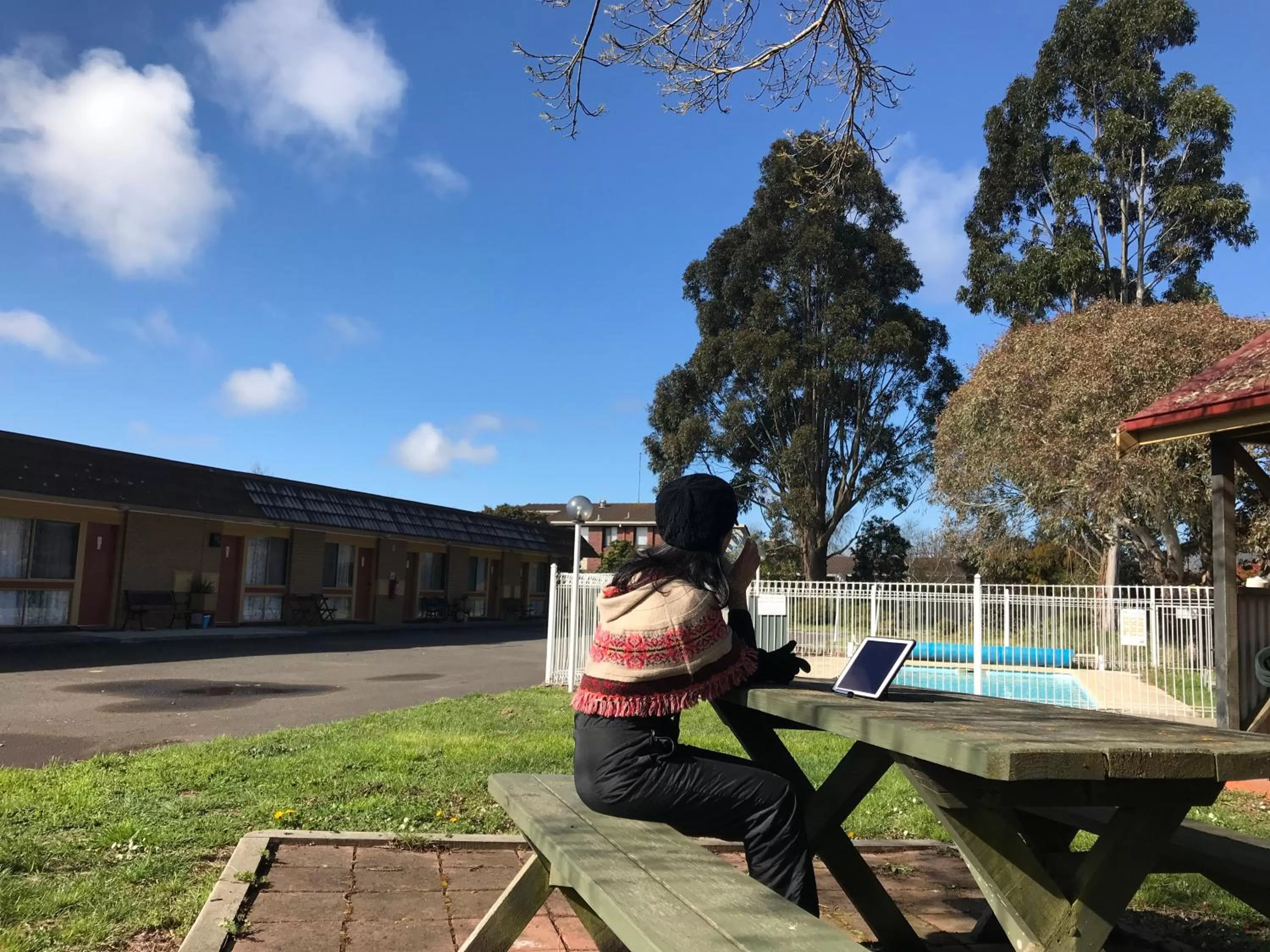 Pool view in Alfred Motor Inn