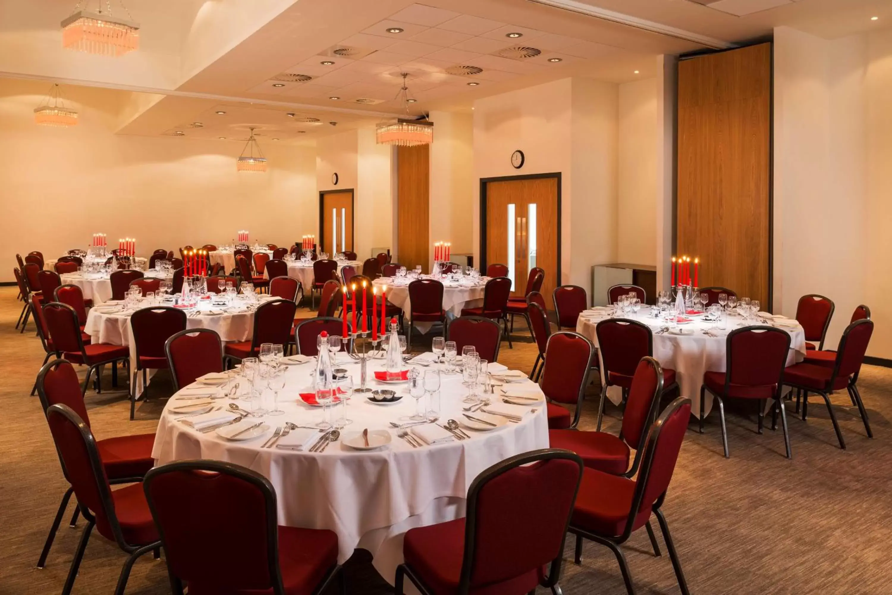 On site, Restaurant/Places to Eat in Park Inn by Radisson Aberdeen