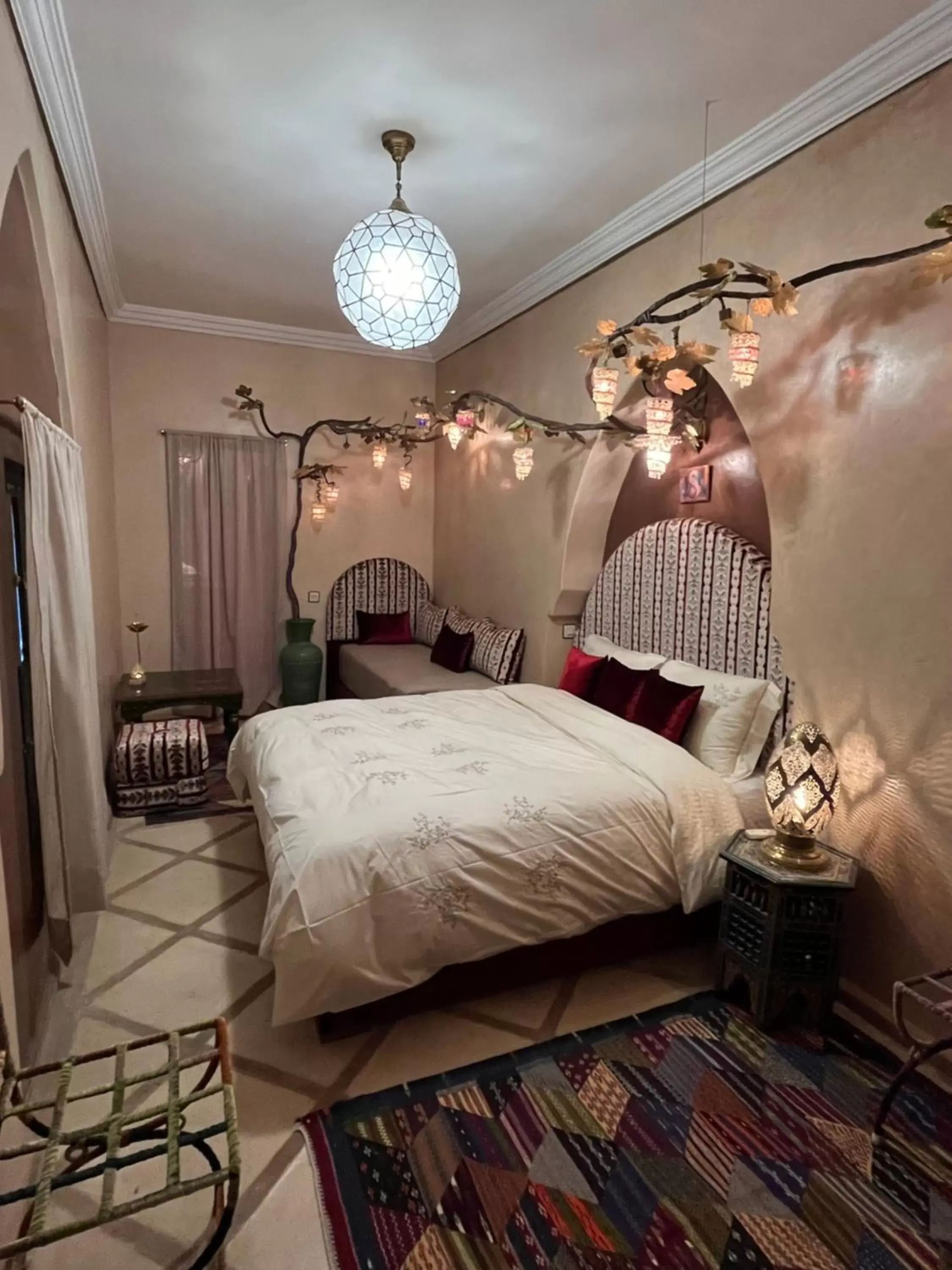 Deluxe Double Room (2 Adults + 1 Child) in Riad Al Ibtikar Deluxe Double Room (2 Adults + 1 Child) in Riad Al Ibtikar