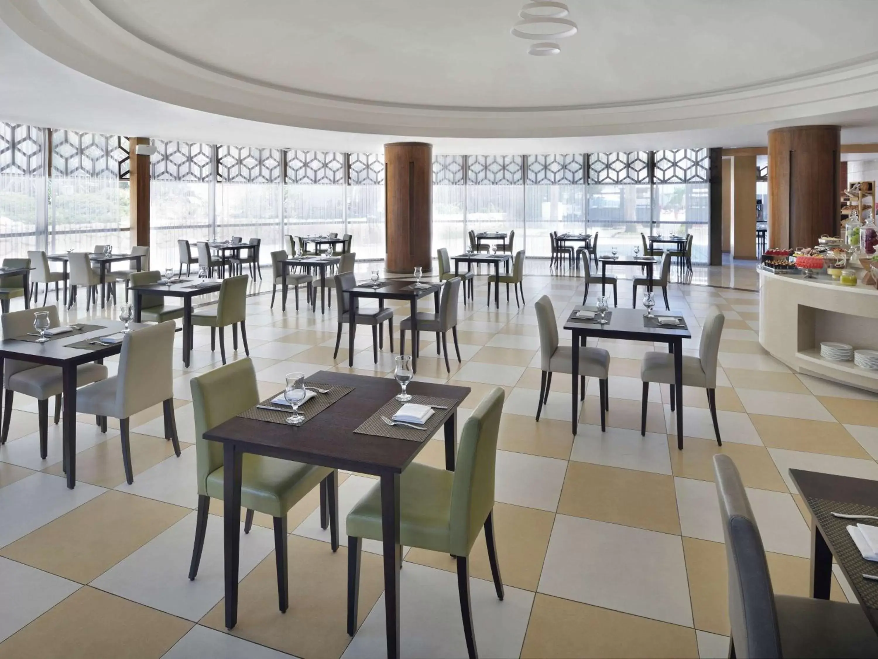 Restaurant/Places to Eat in Mövenpick Hotel Amman