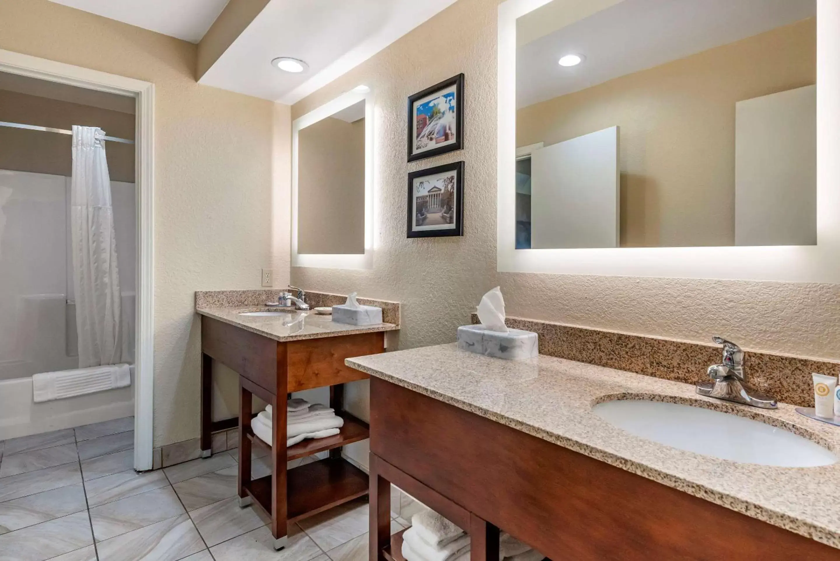 Photo of the whole room, Bathroom in Comfort Inn Lafayette I-65