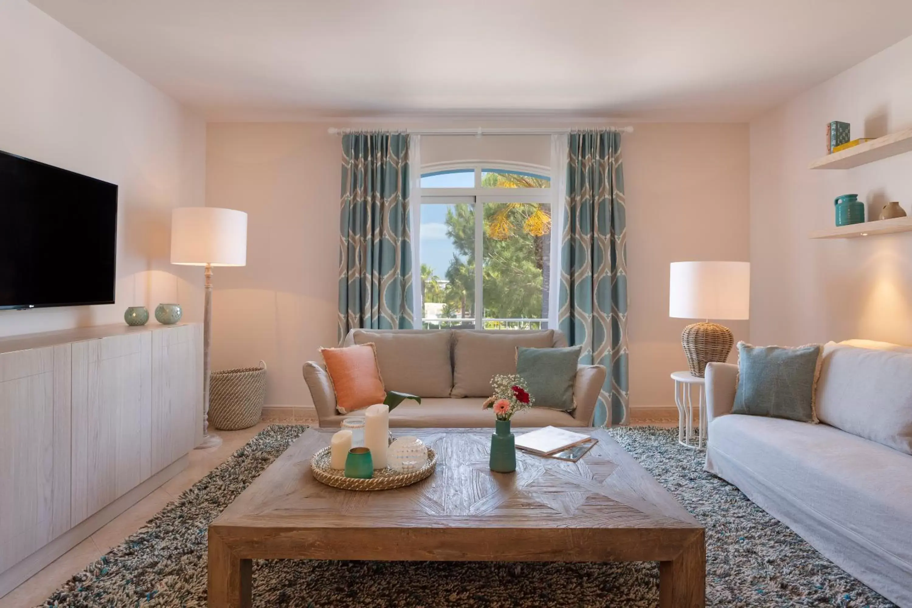 Living room, Bed in Vila Vita Parc Living room, Bed in Vila Vita Parc