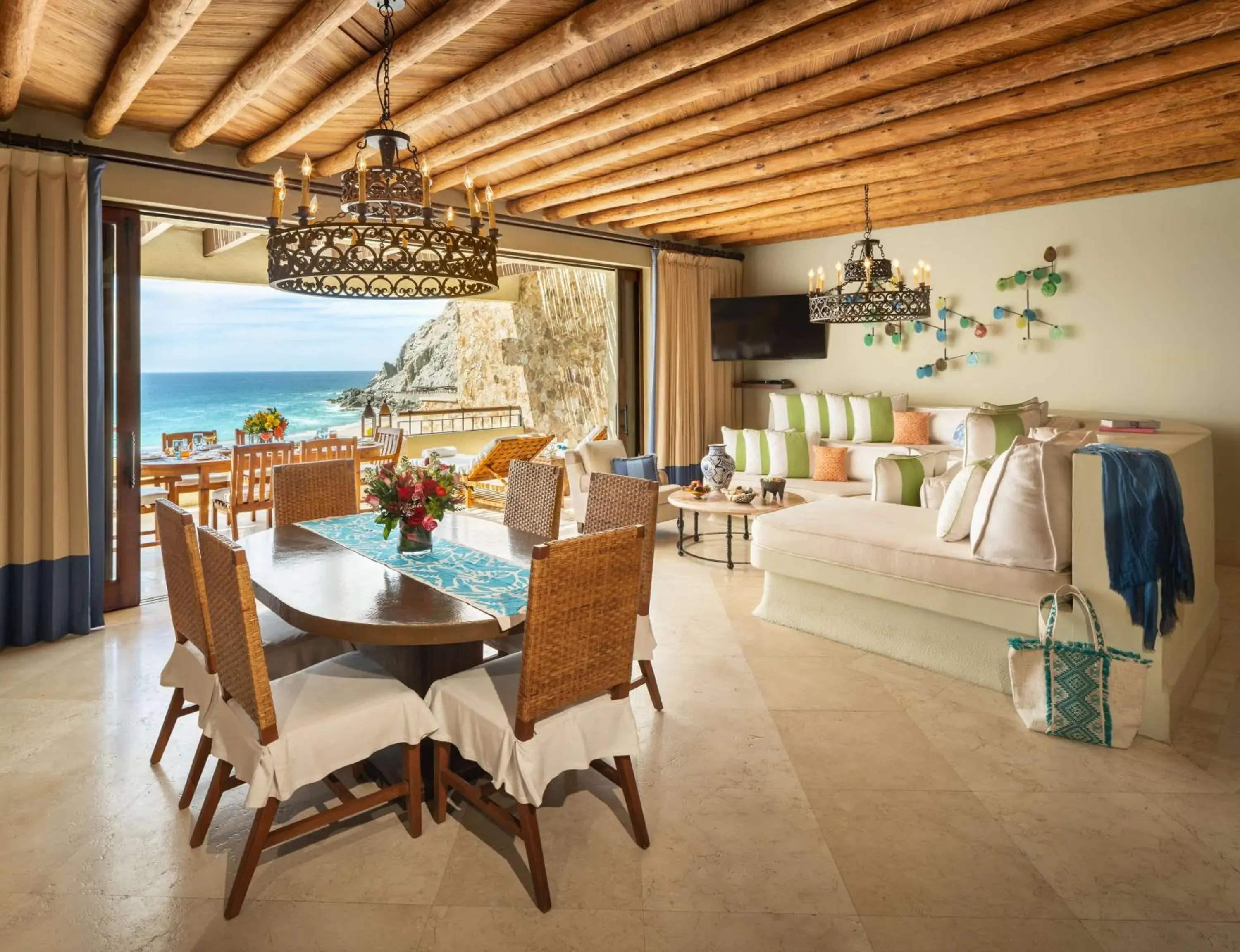 Living room in Waldorf Astoria Los Cabos Pedregal