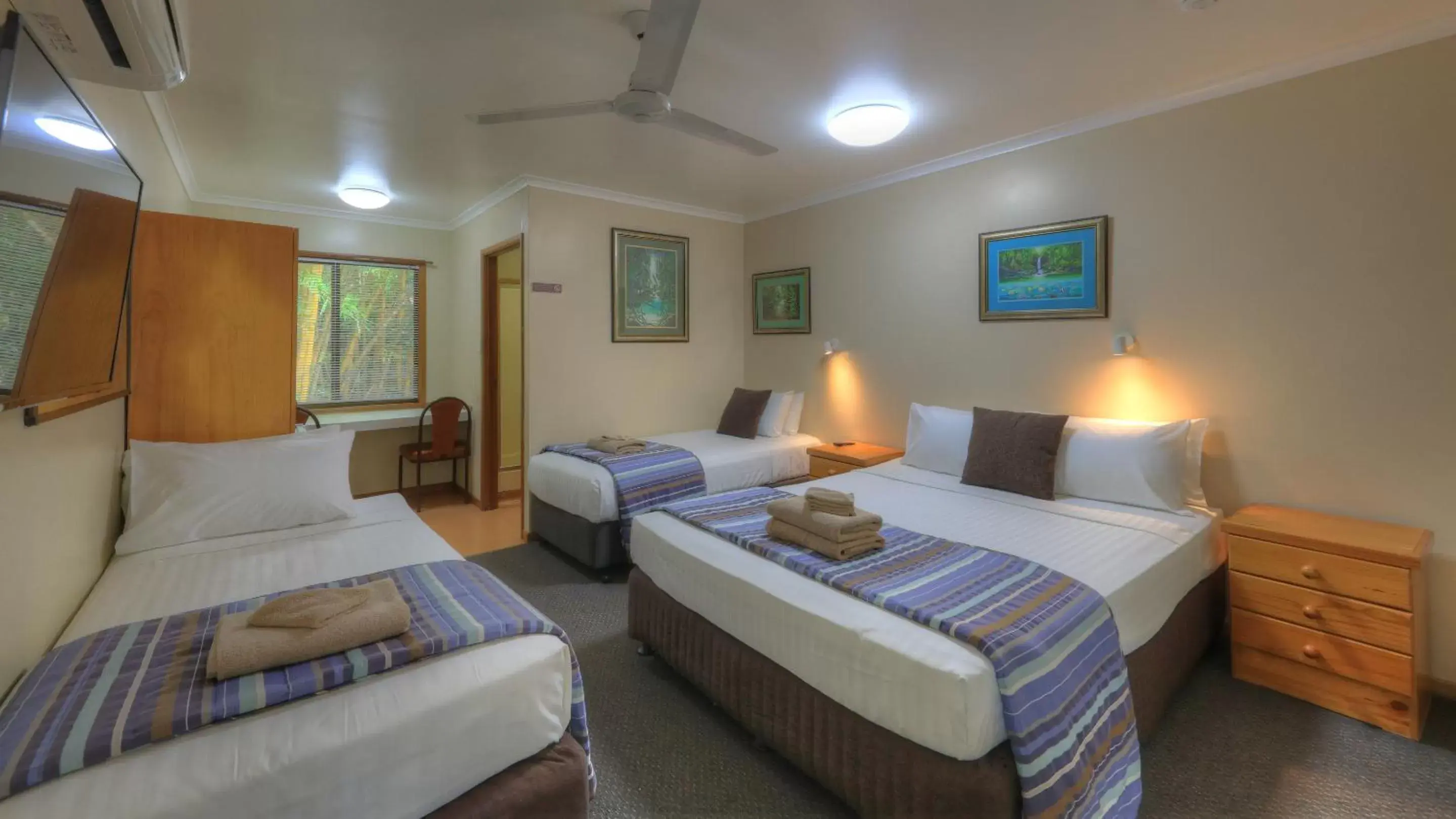 Photo of the whole room, Bed in Atherton Hinterland Motel