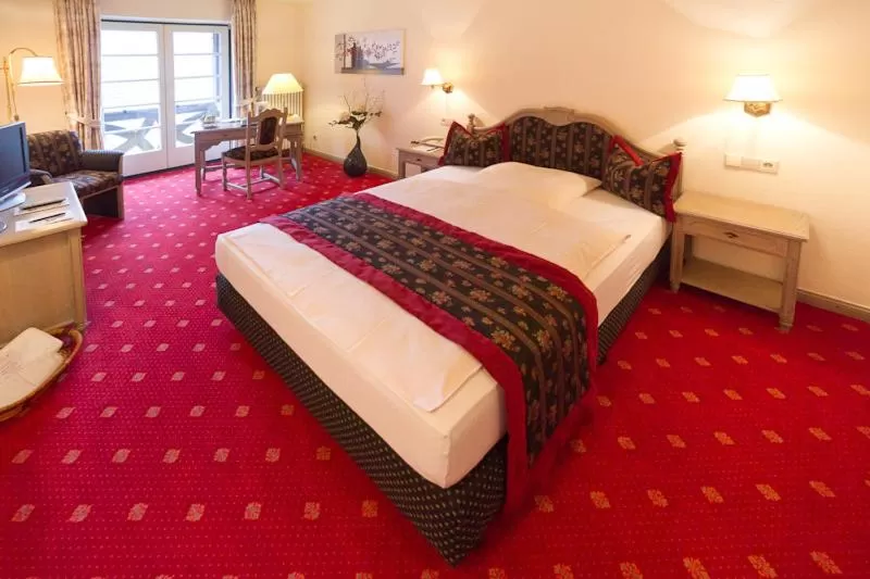 Photo of the whole room, Bed in Hotel Aselager Mühle